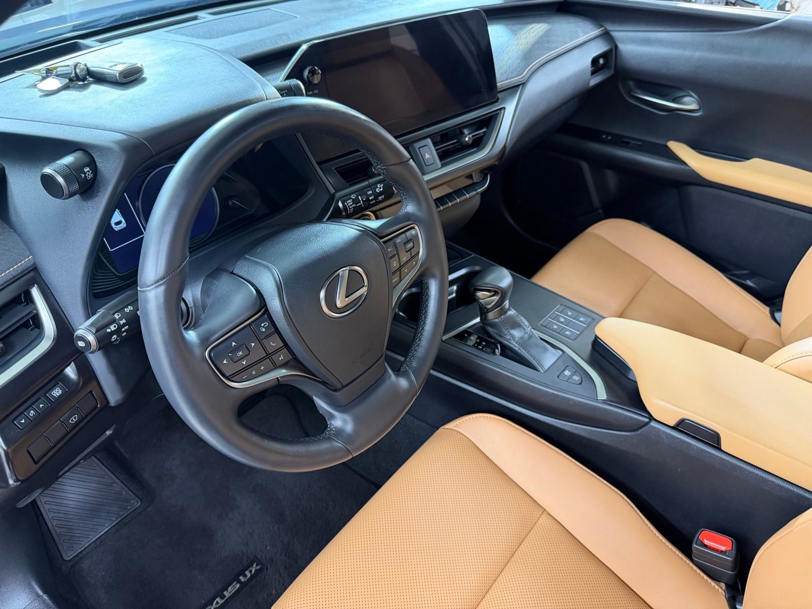 2023 Lexus UX 250h Premium