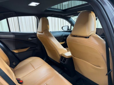 2023 Lexus UX 250h Premium