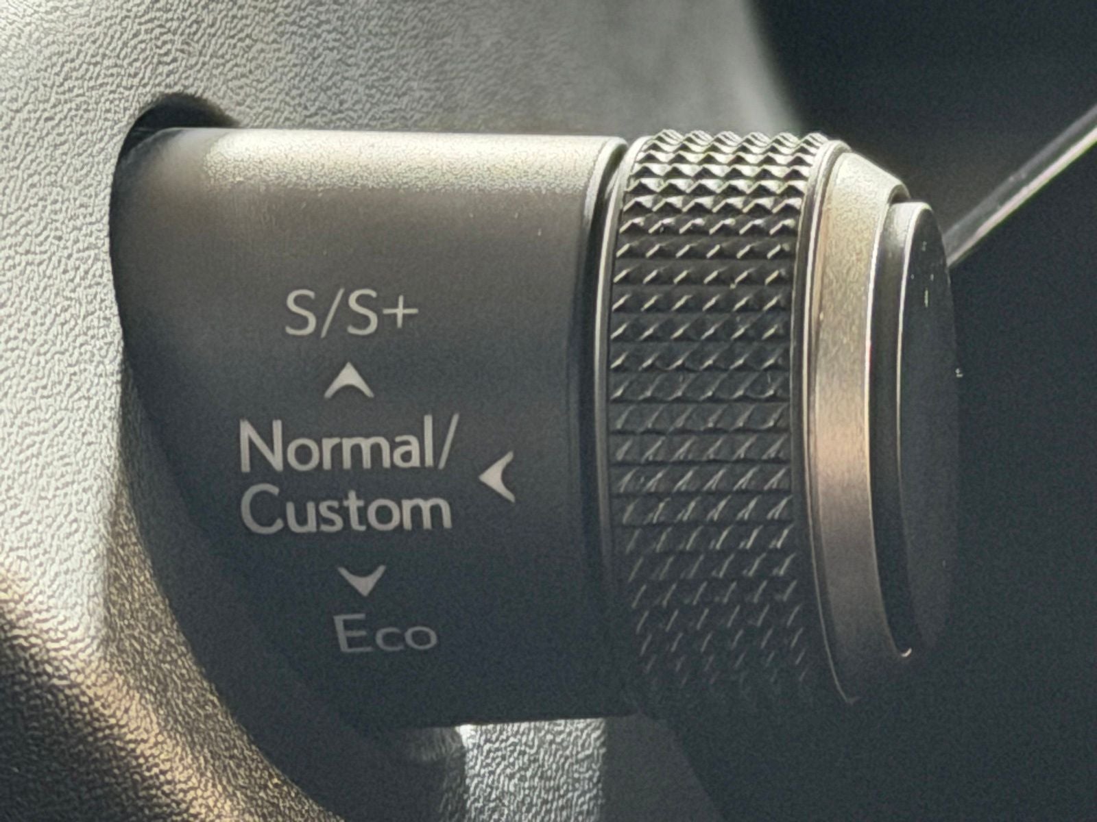 2023 Lexus UX 250h F SPORT Handling