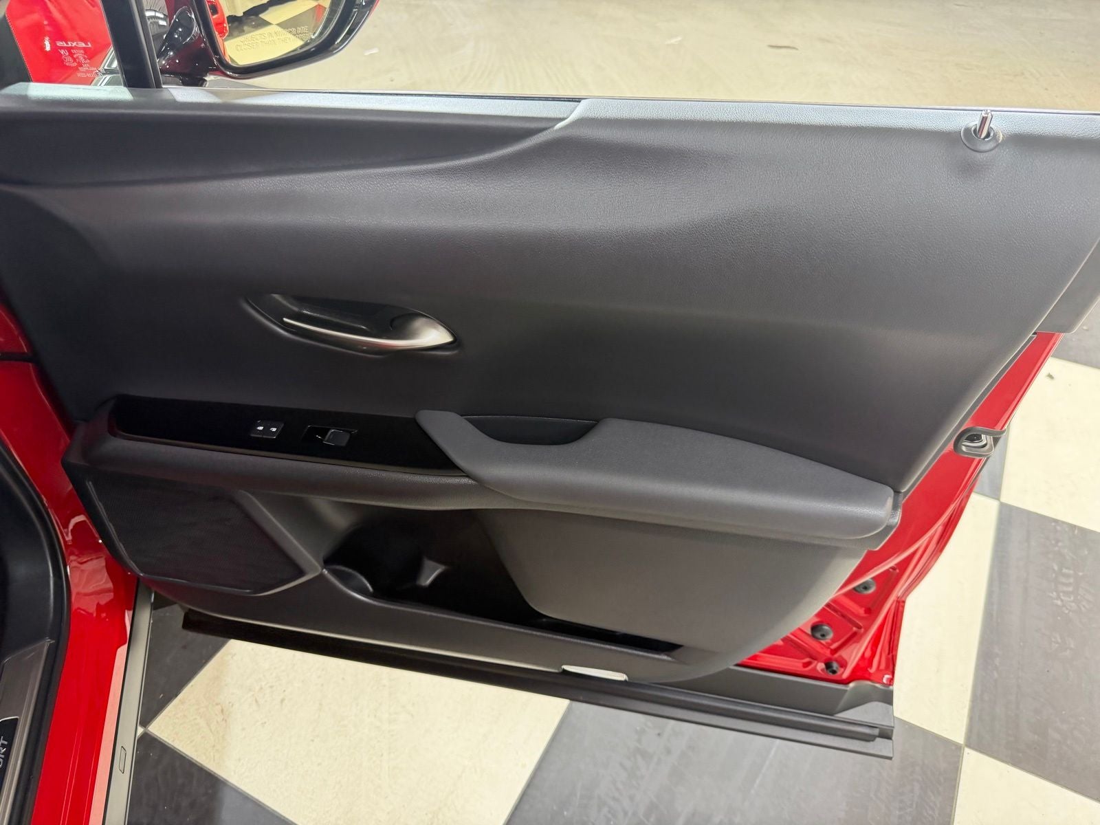 2023 Lexus UX 250h F SPORT Handling