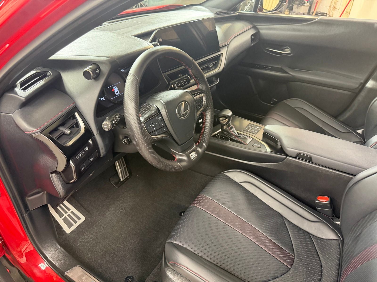 2023 Lexus UX 250h F SPORT Handling