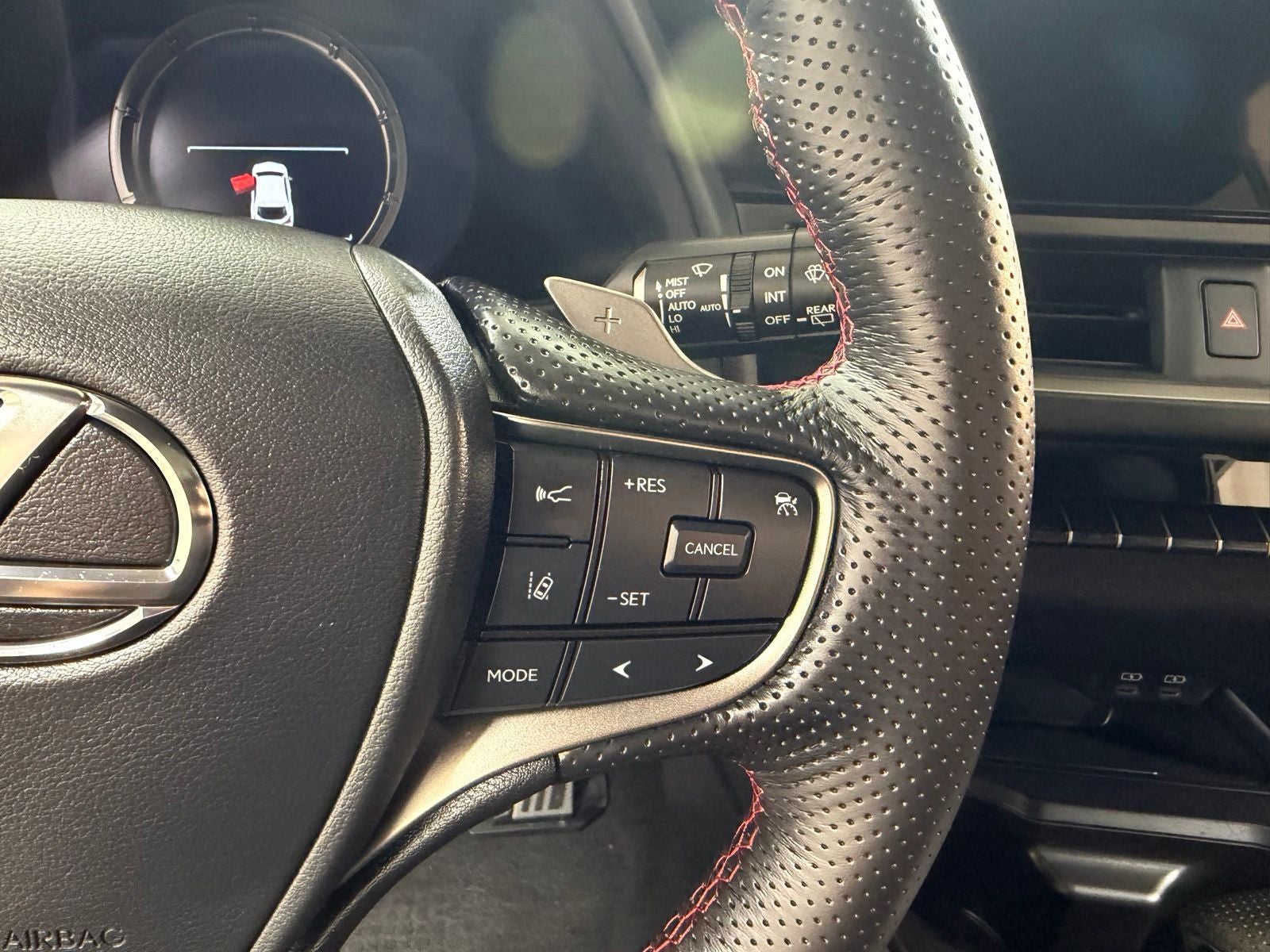 2023 Lexus UX 250h F SPORT Handling