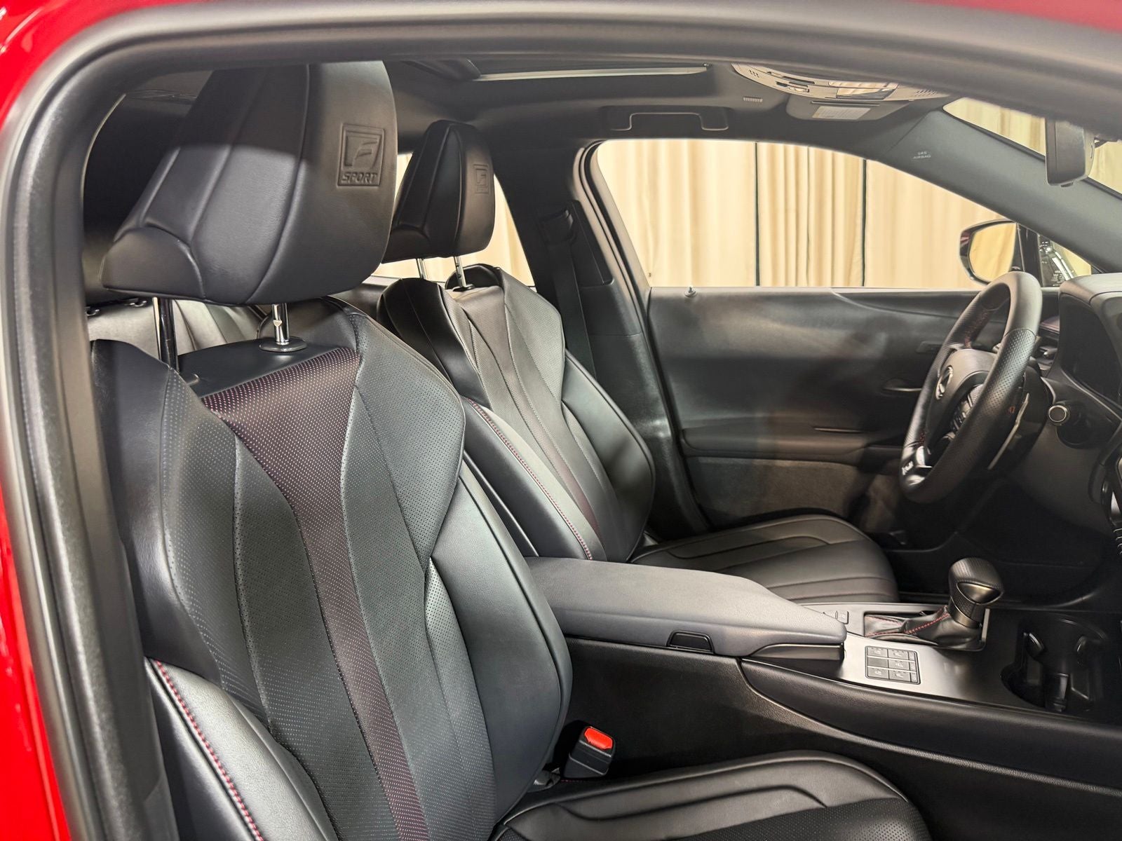 2023 Lexus UX 250h F SPORT Handling