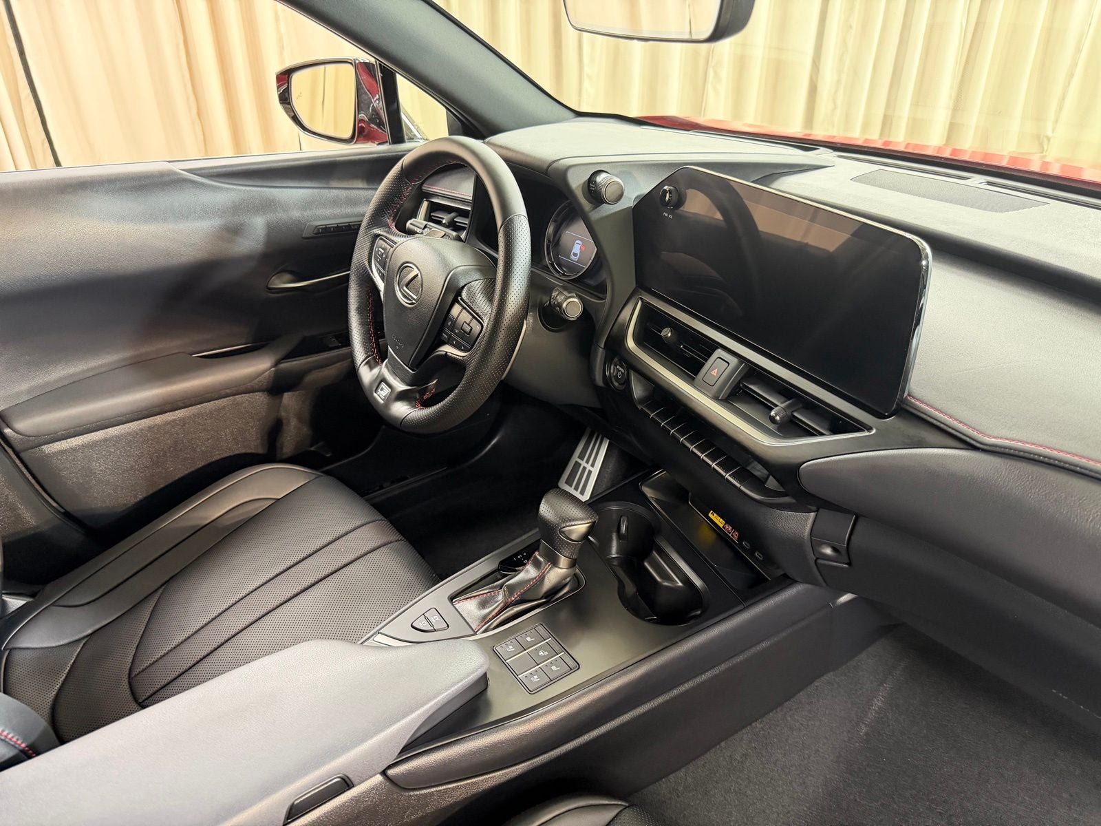 2023 Lexus UX 250h F SPORT Handling