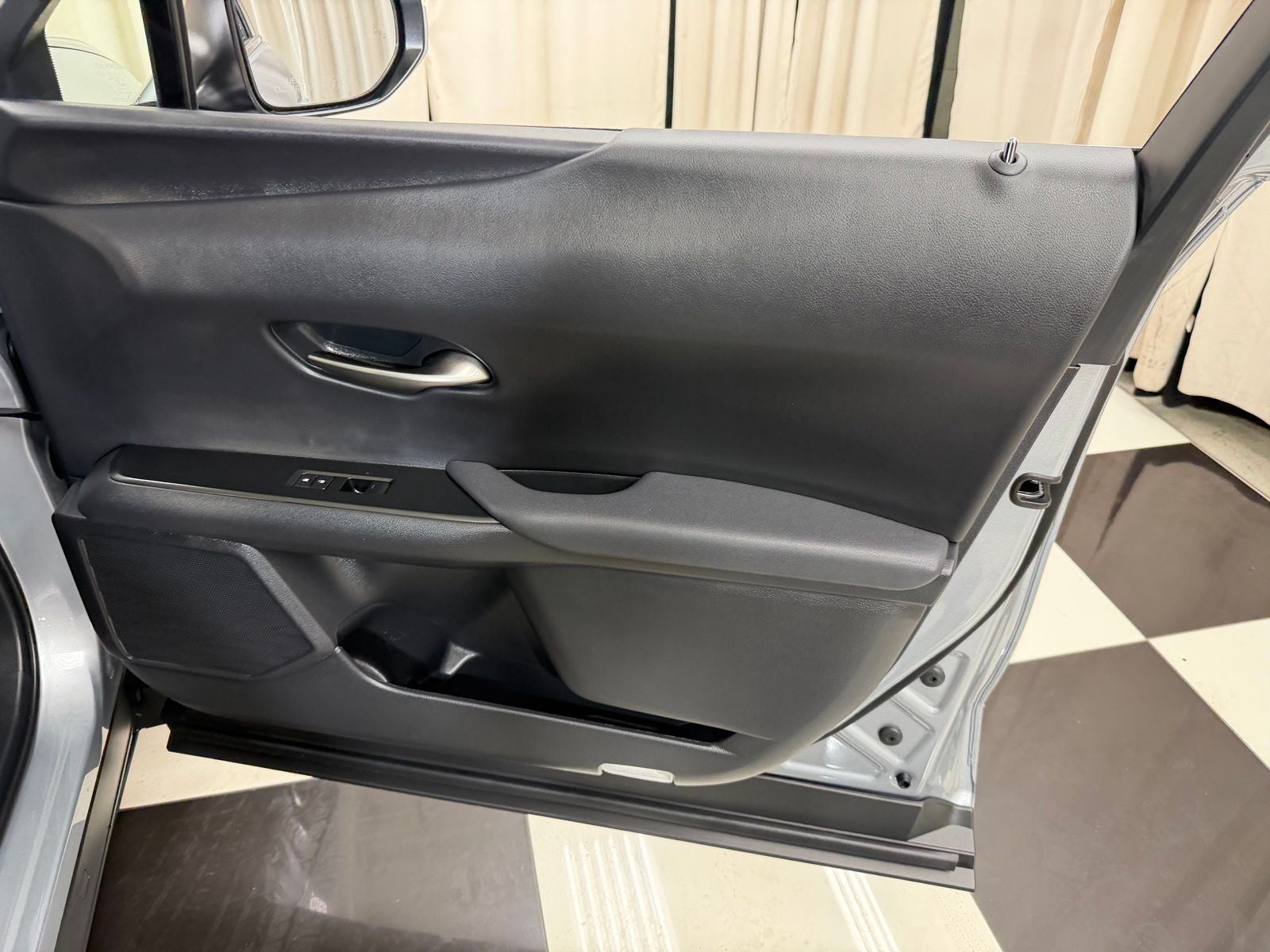 2026 Lexus UX 300h Premium