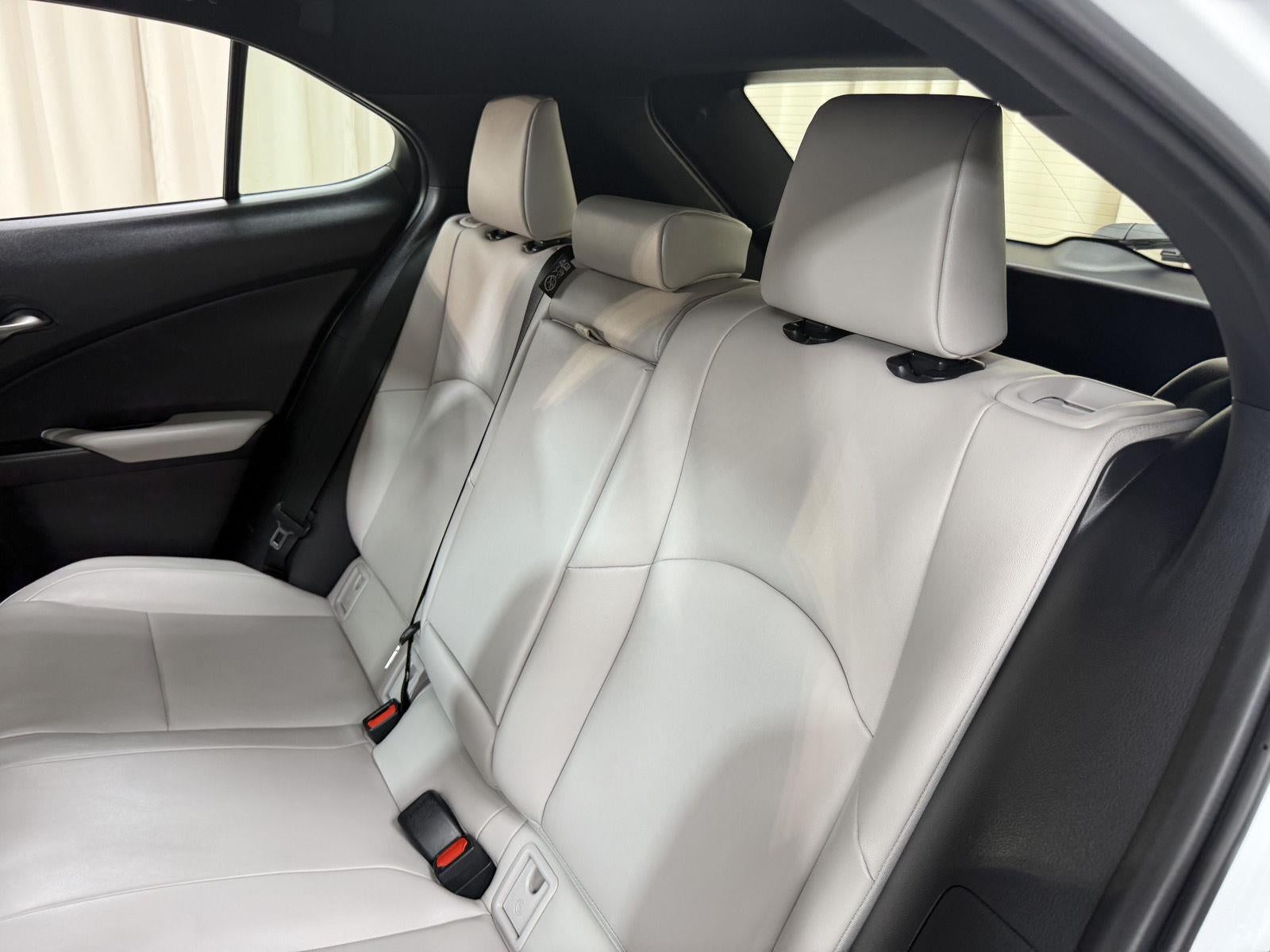 2026 Lexus UX UX 300h F SPORT Design