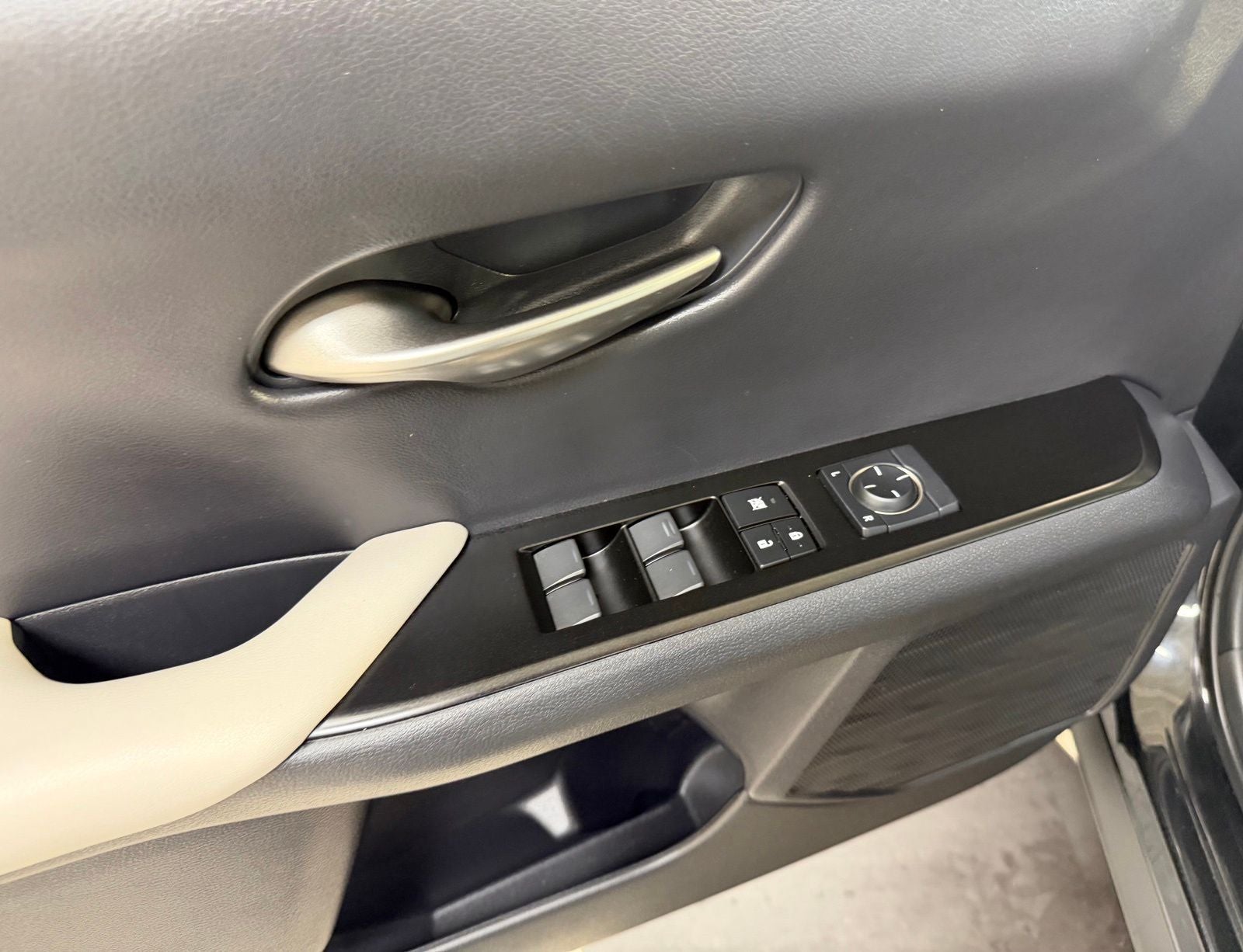 2019 Lexus UX 200 Base