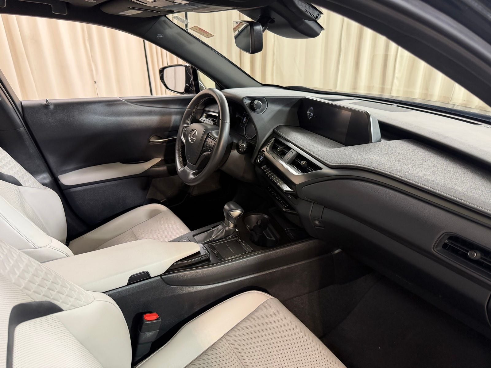 2019 Lexus UX 200 Base