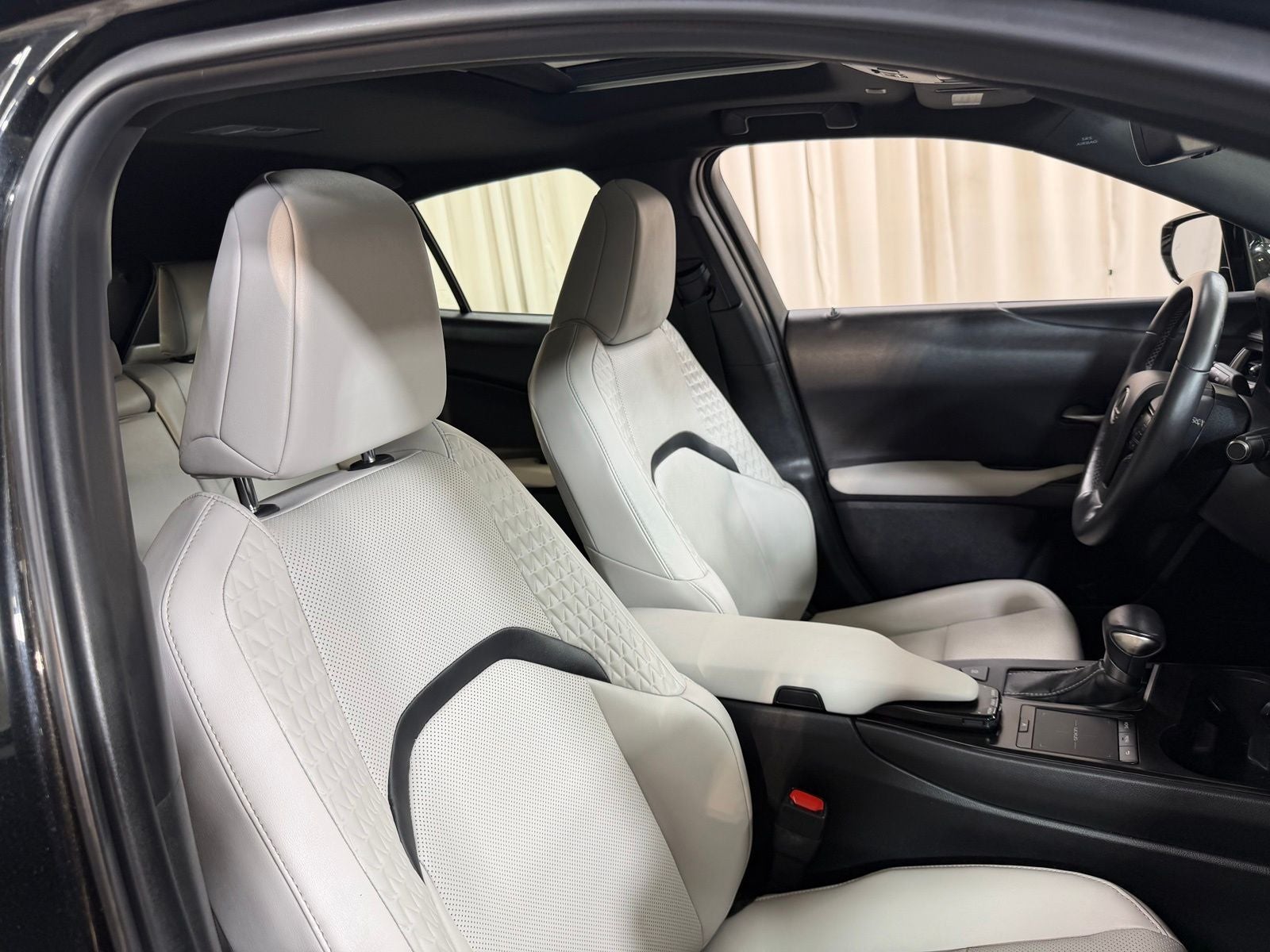 2019 Lexus UX 200 Base