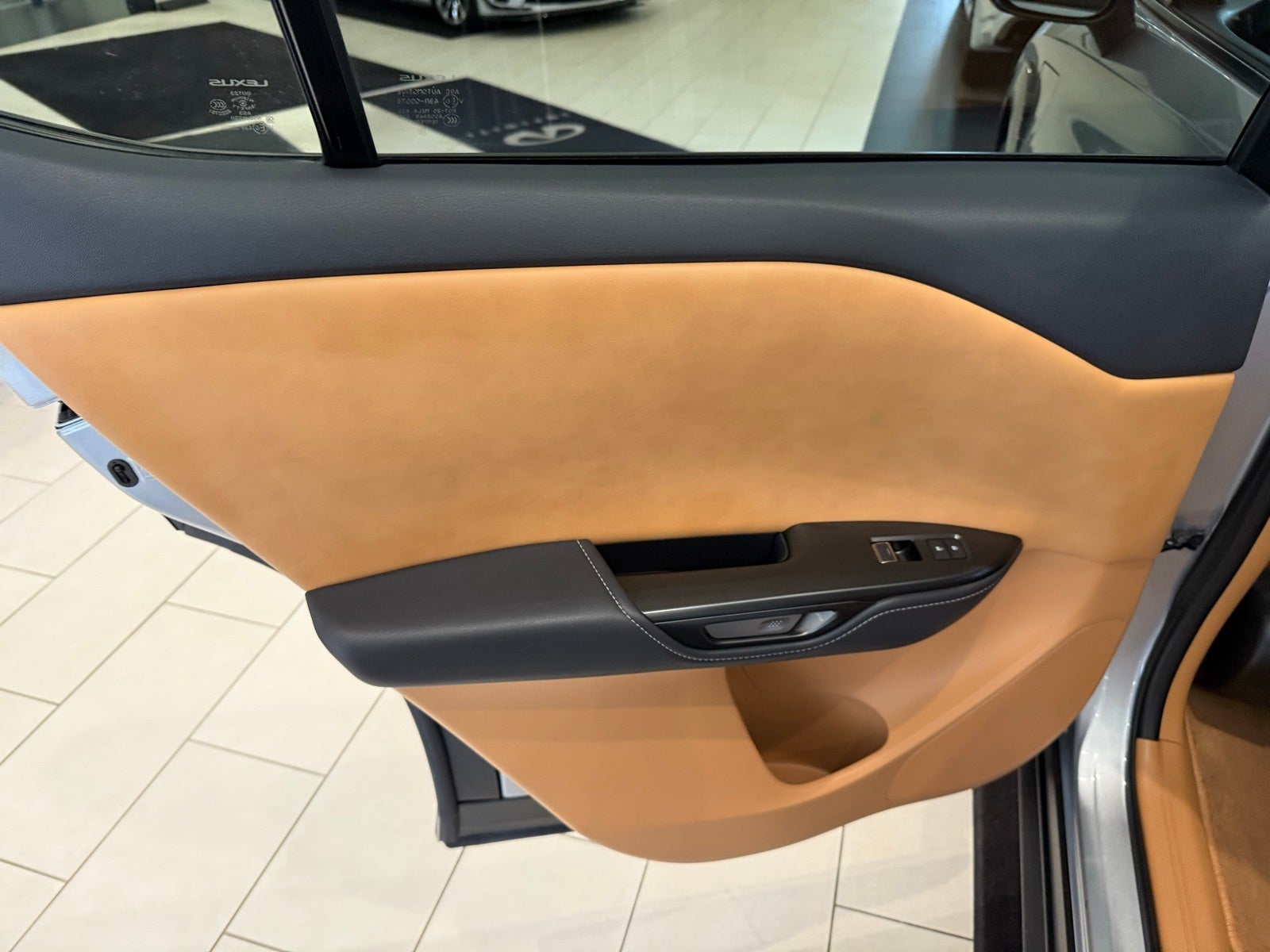 2023 Lexus RZ 450e Premium