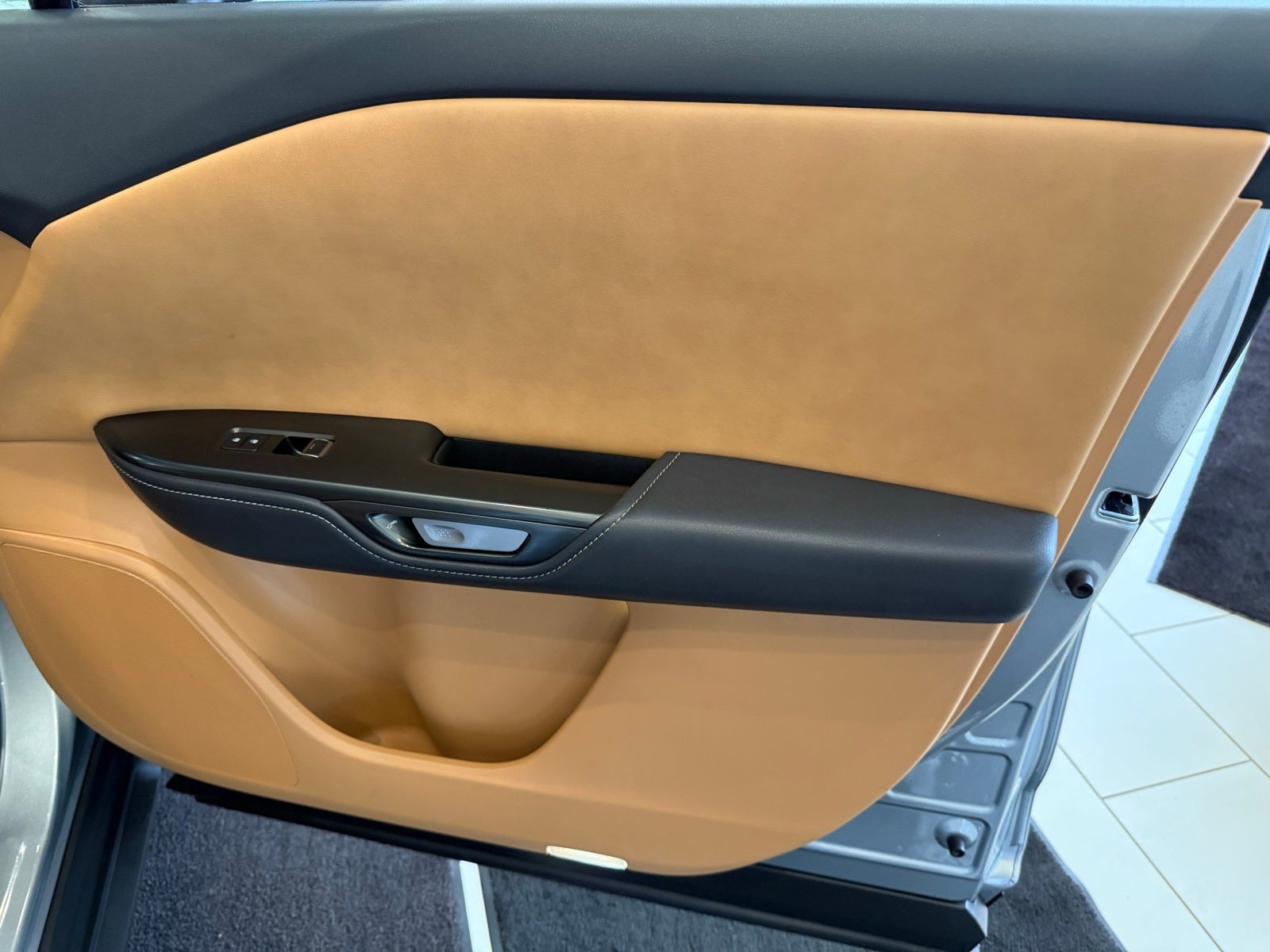 2023 Lexus RZ 450e Premium