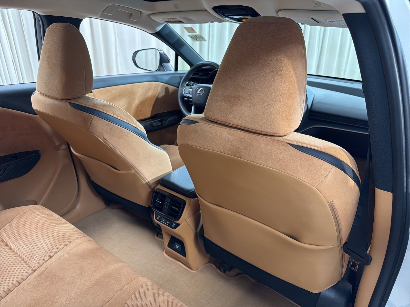 2023 Lexus RZ 450e Luxury