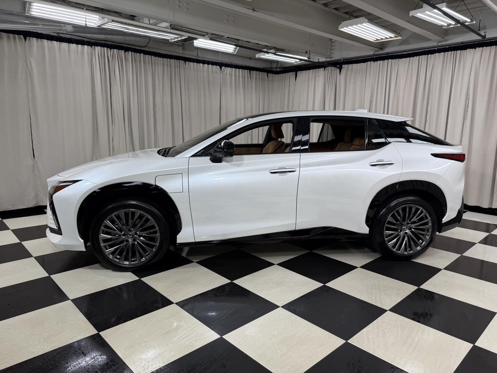 2023 Lexus RZ RZ 450e Luxury