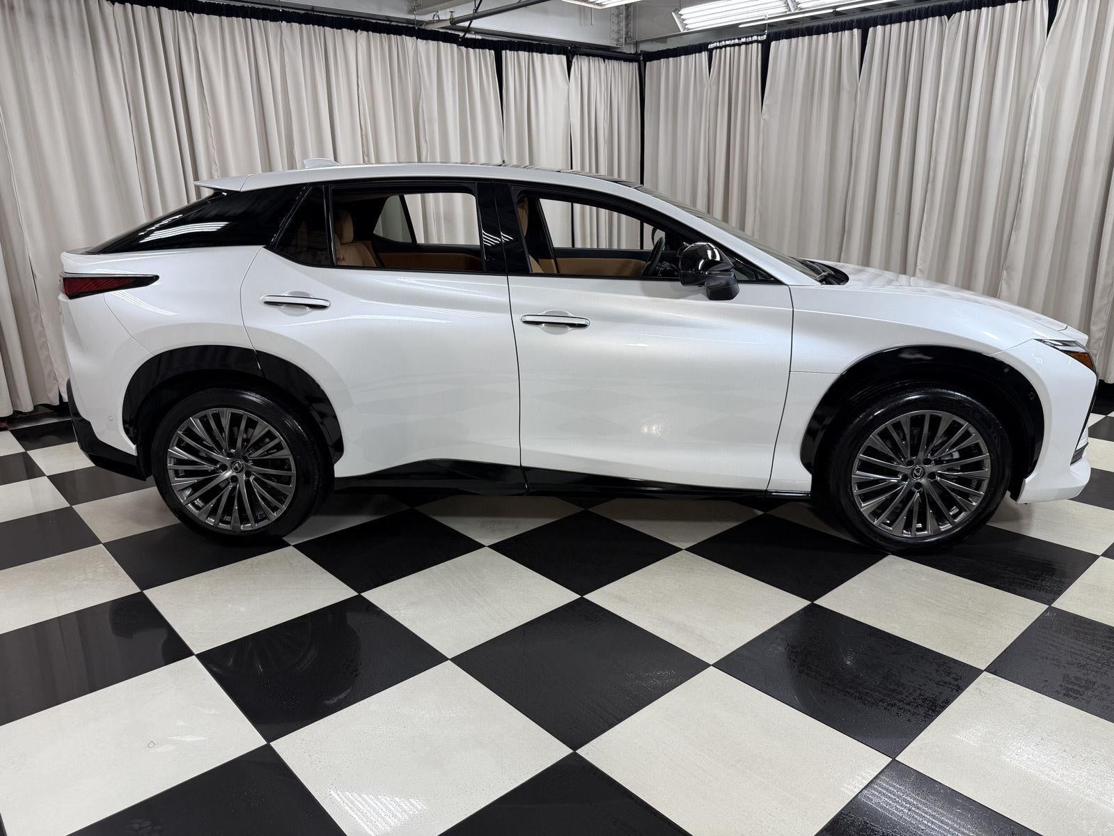 2023 Lexus RZ RZ 450e Luxury