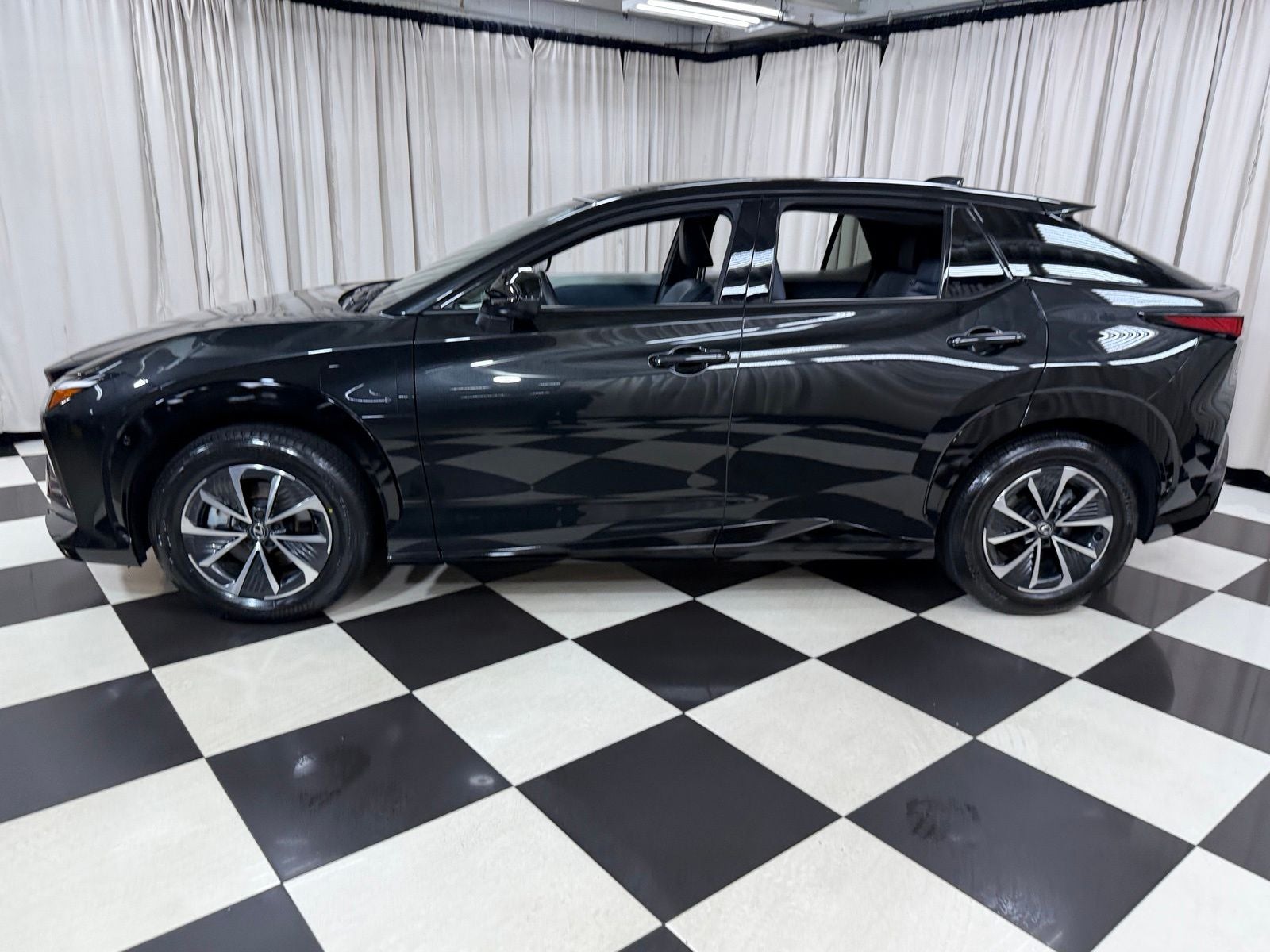 2025 Lexus RZ 450e Premium