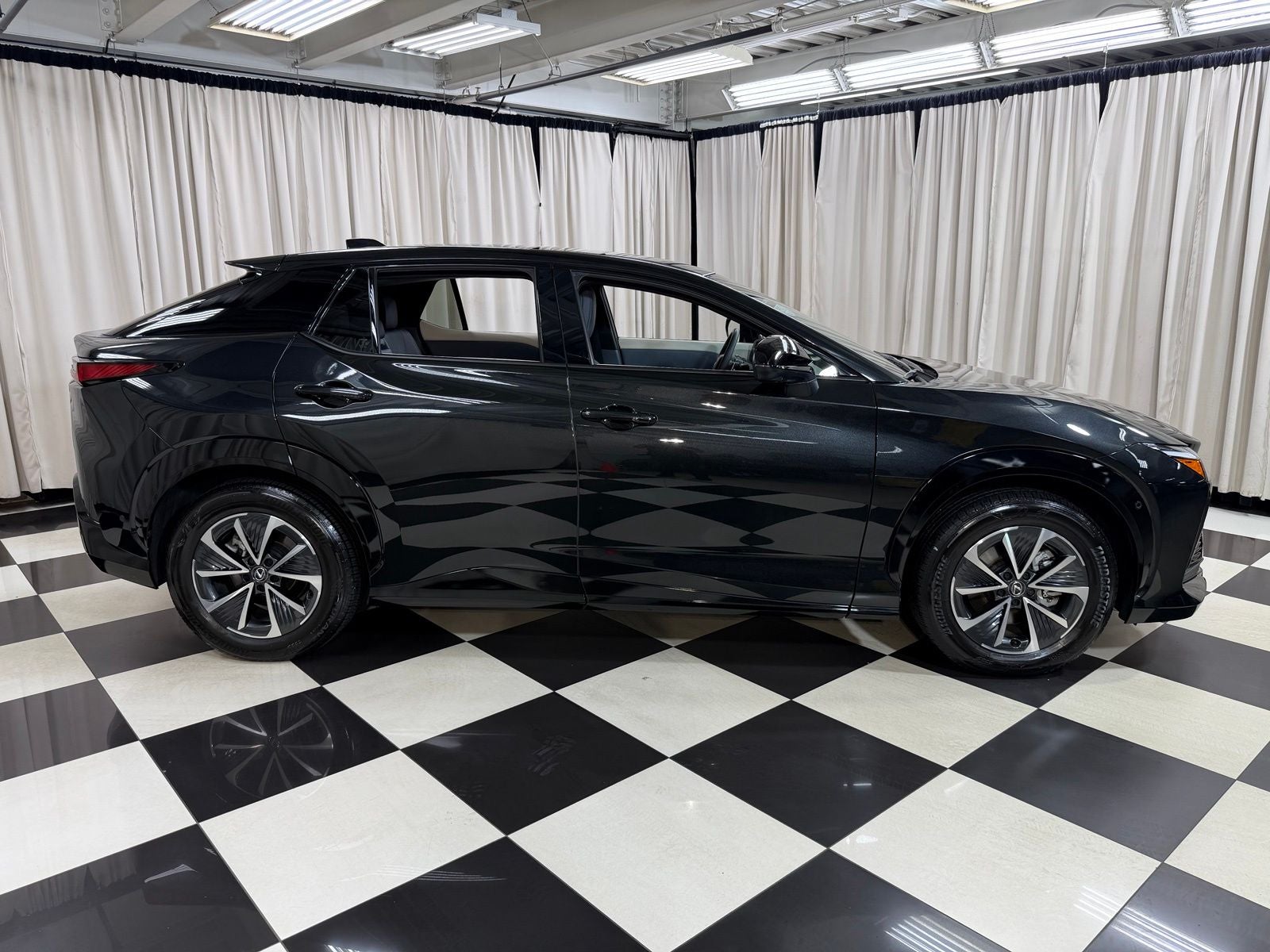 2025 Lexus RZ 450e Premium