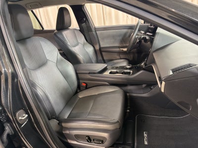 2023 Lexus RZ 450e Premium