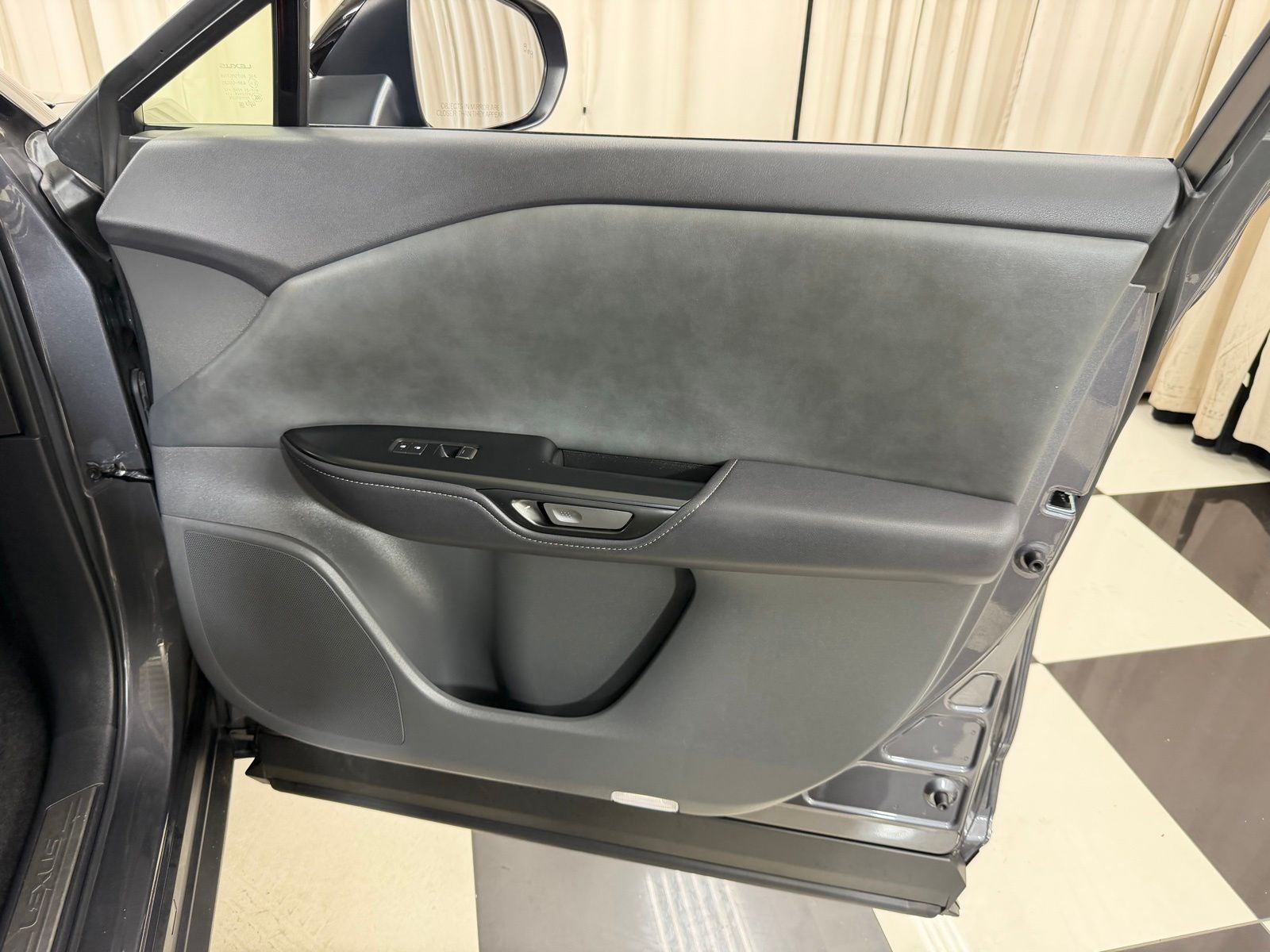 2023 Lexus RZ 450e Premium