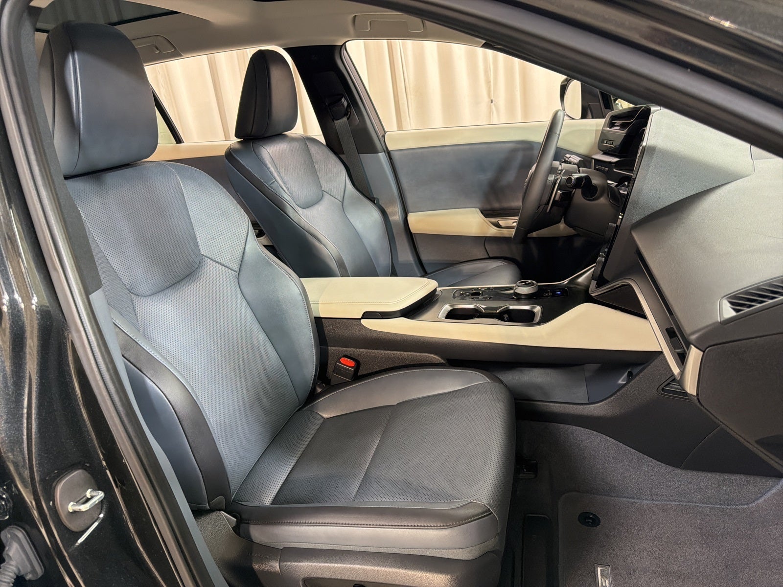 2024 Lexus RZ 450e Premium