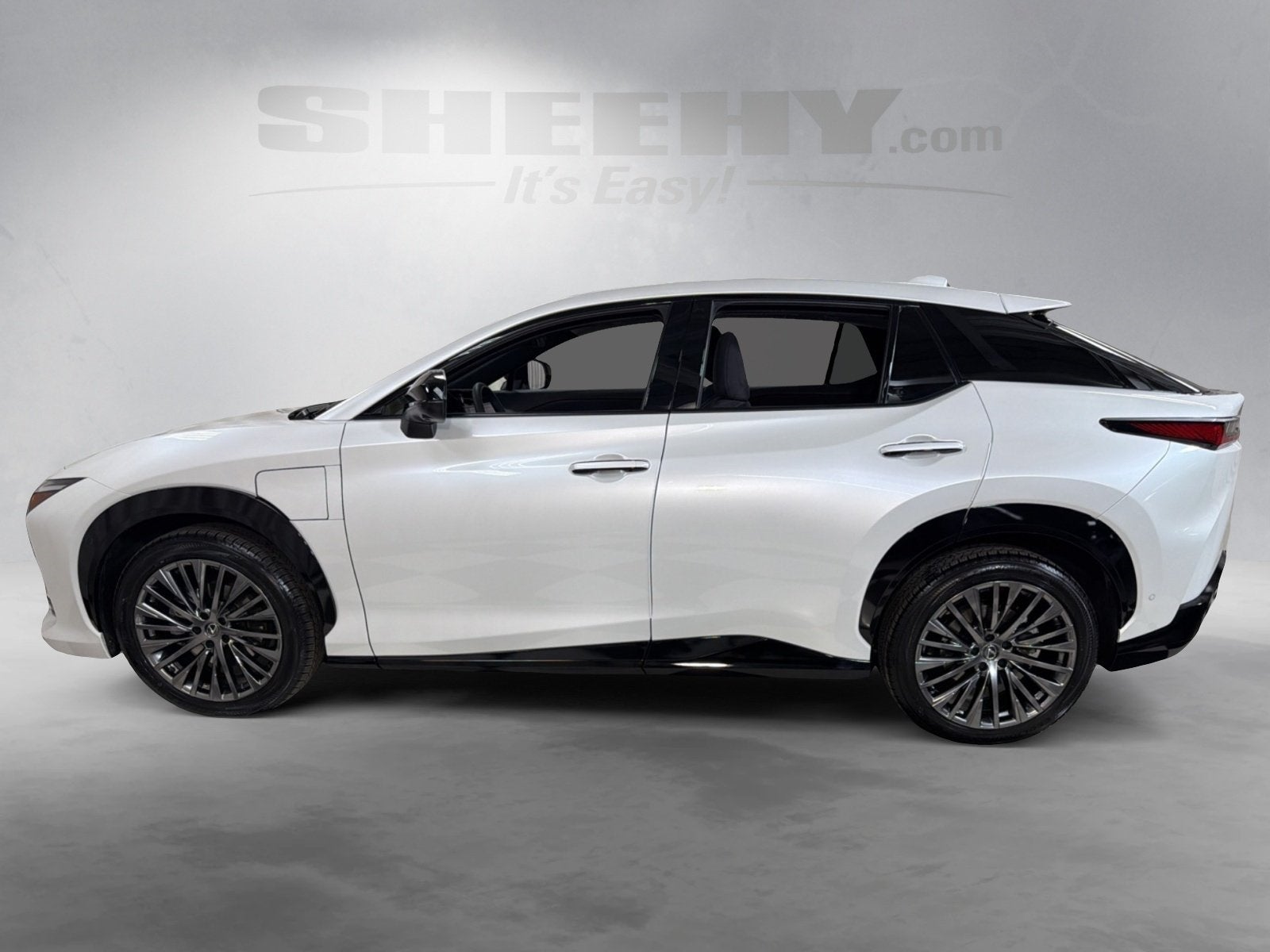 2023 Lexus RZ 450e Luxury