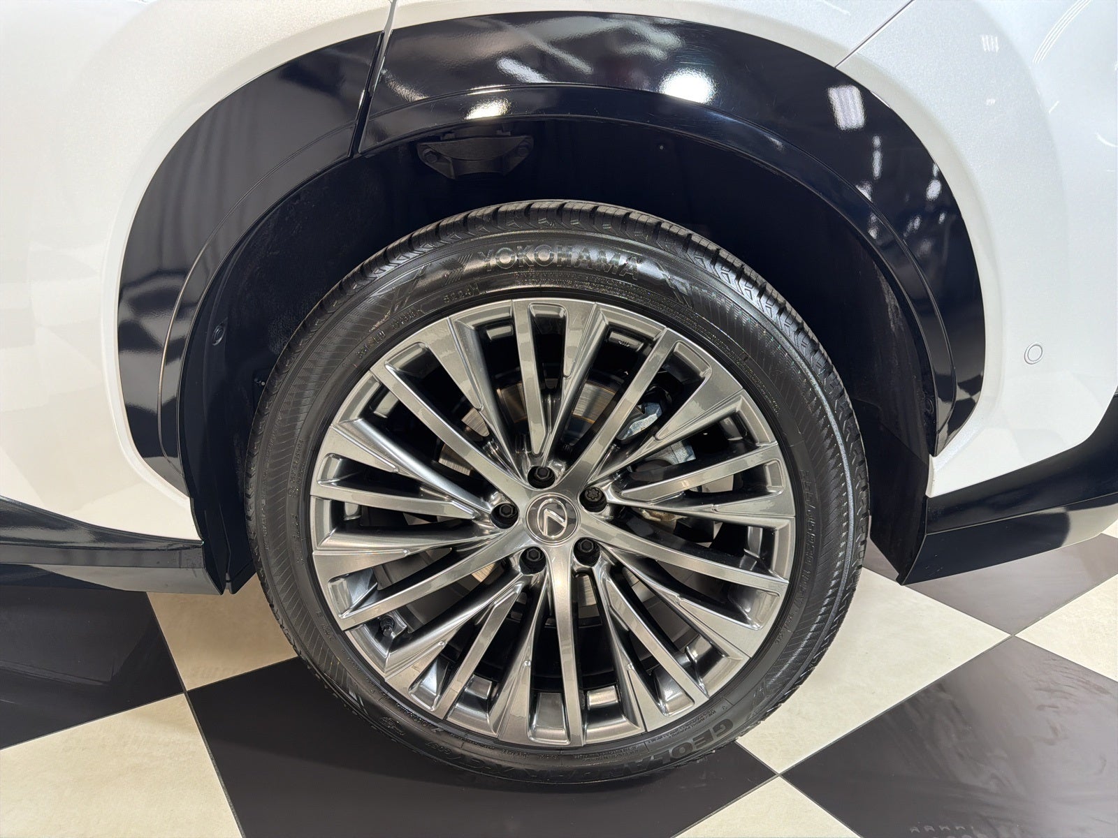 2023 Lexus RZ 450e Luxury