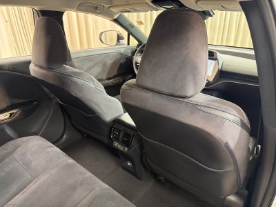 2023 Lexus RZ 450e Luxury