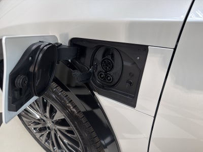 2023 Lexus RZ 450e Luxury