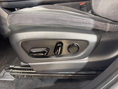 2023 Lexus RZ 450e Luxury