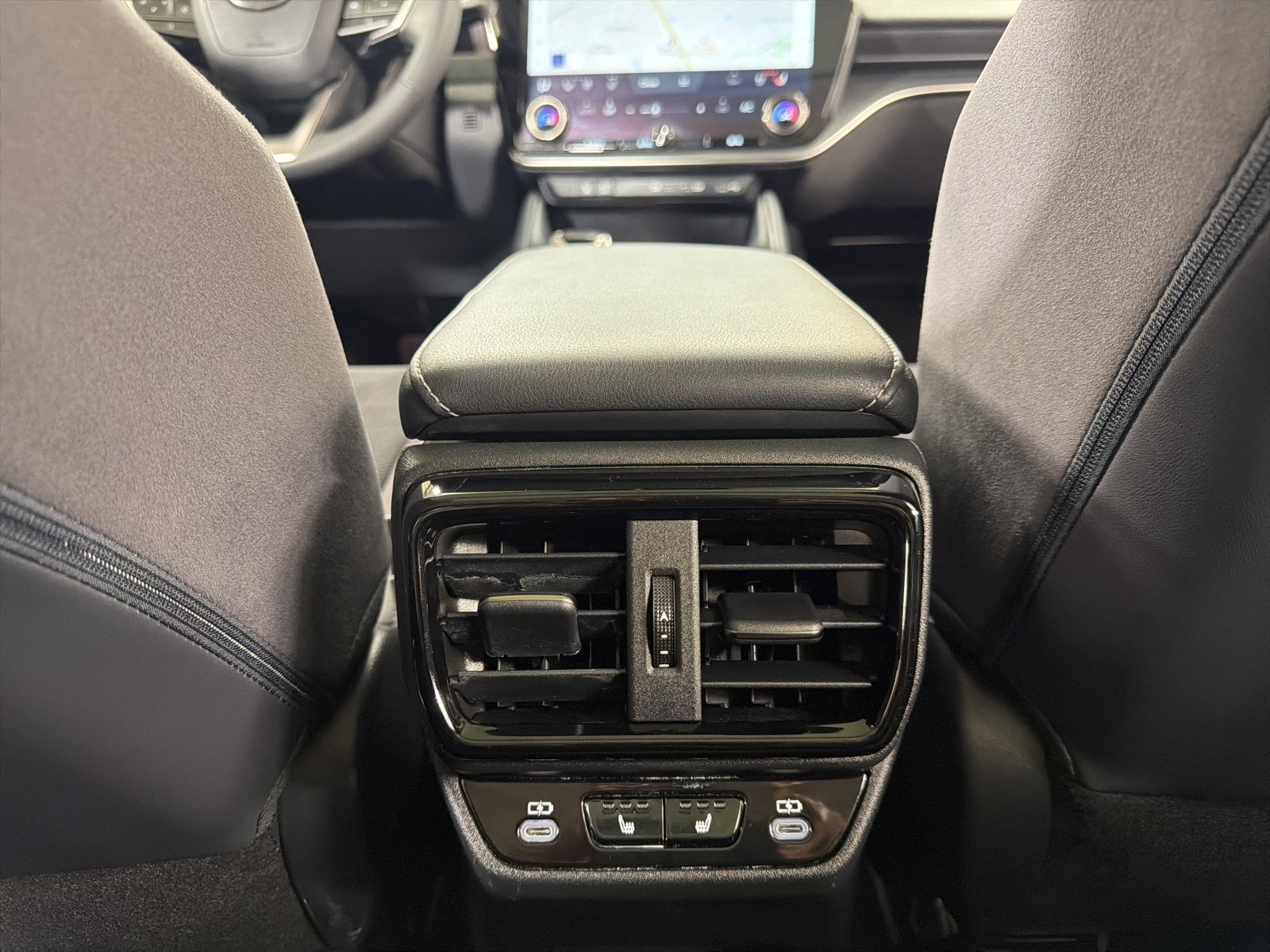 2023 Lexus RZ 450e Luxury