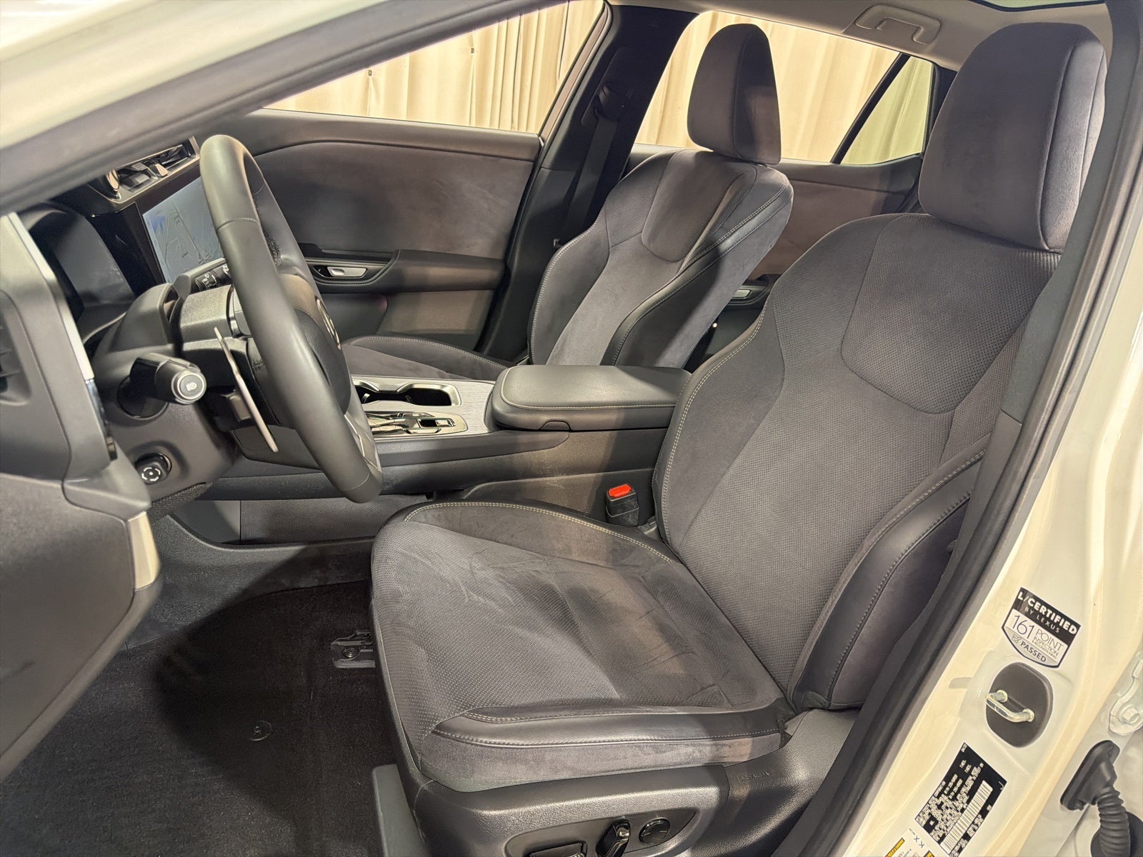 2023 Lexus RZ 450e Luxury