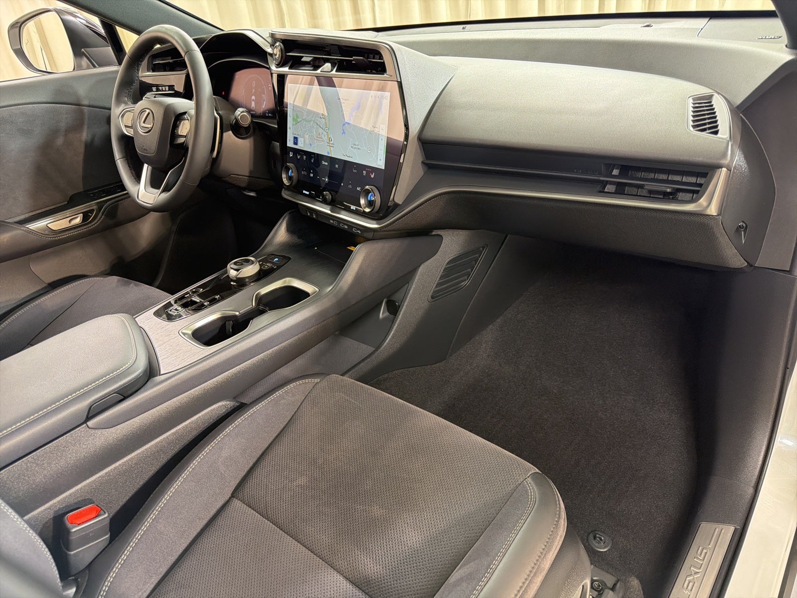 2023 Lexus RZ 450e Luxury