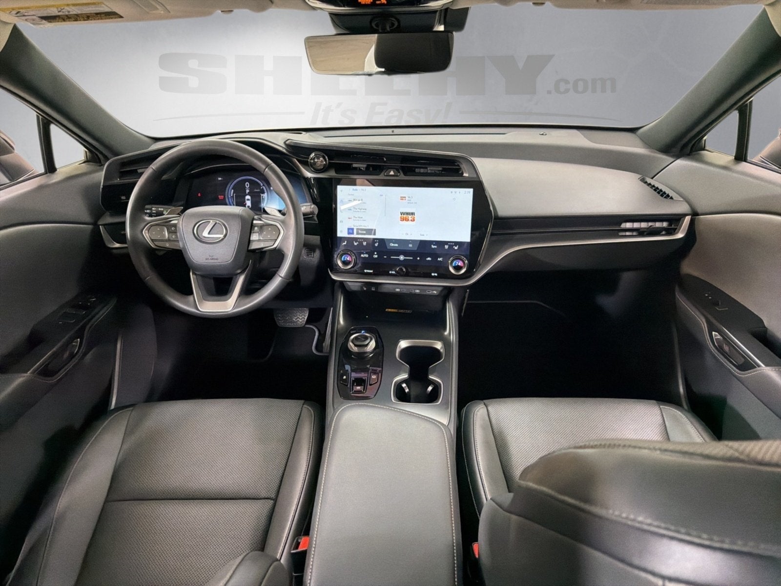 2025 Lexus RZ 450e Premium