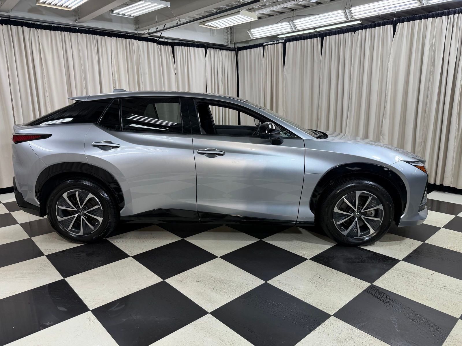 2023 Lexus RZ 450e Premium