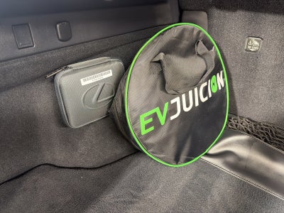 2023 Lexus RZ 450e Premium