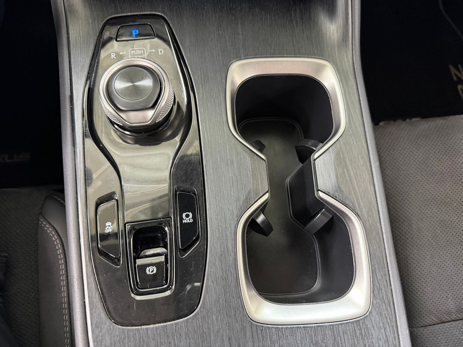2023 Lexus RZ 450e Luxury