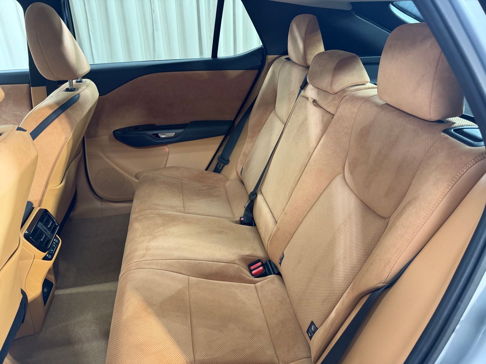 2023 Lexus RZ 450e Luxury