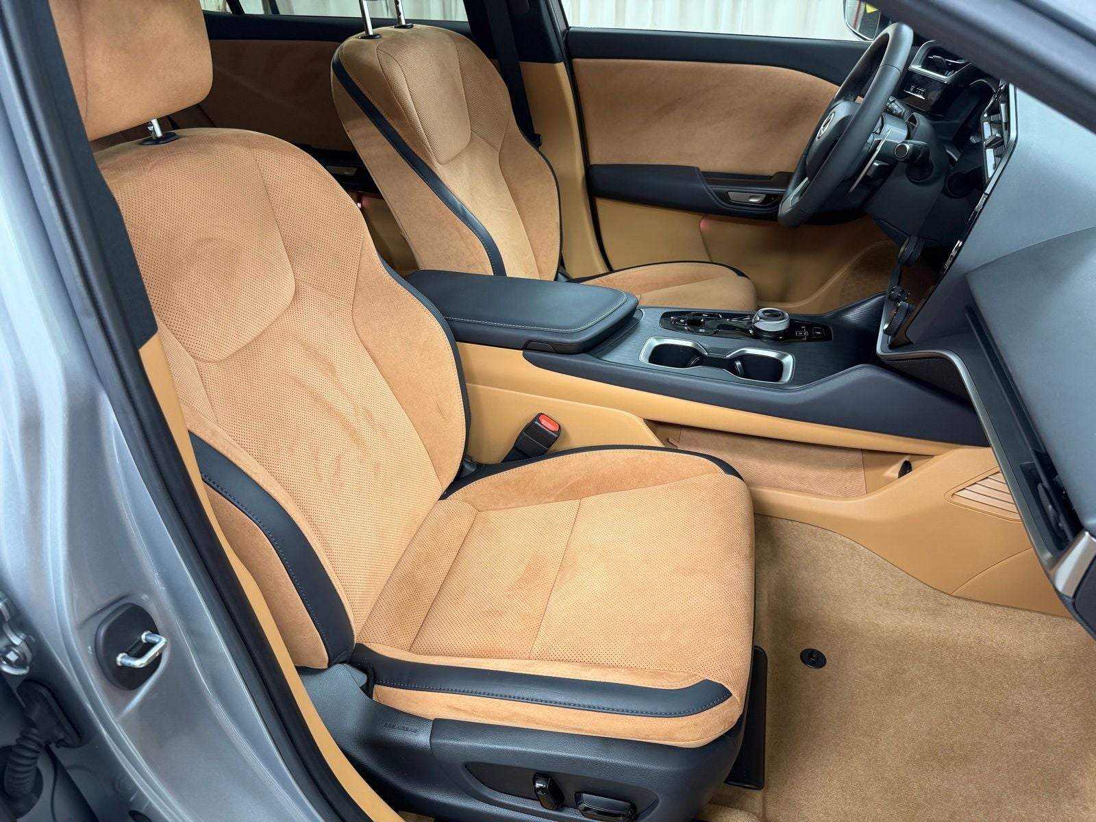 2023 Lexus RZ 450e Luxury