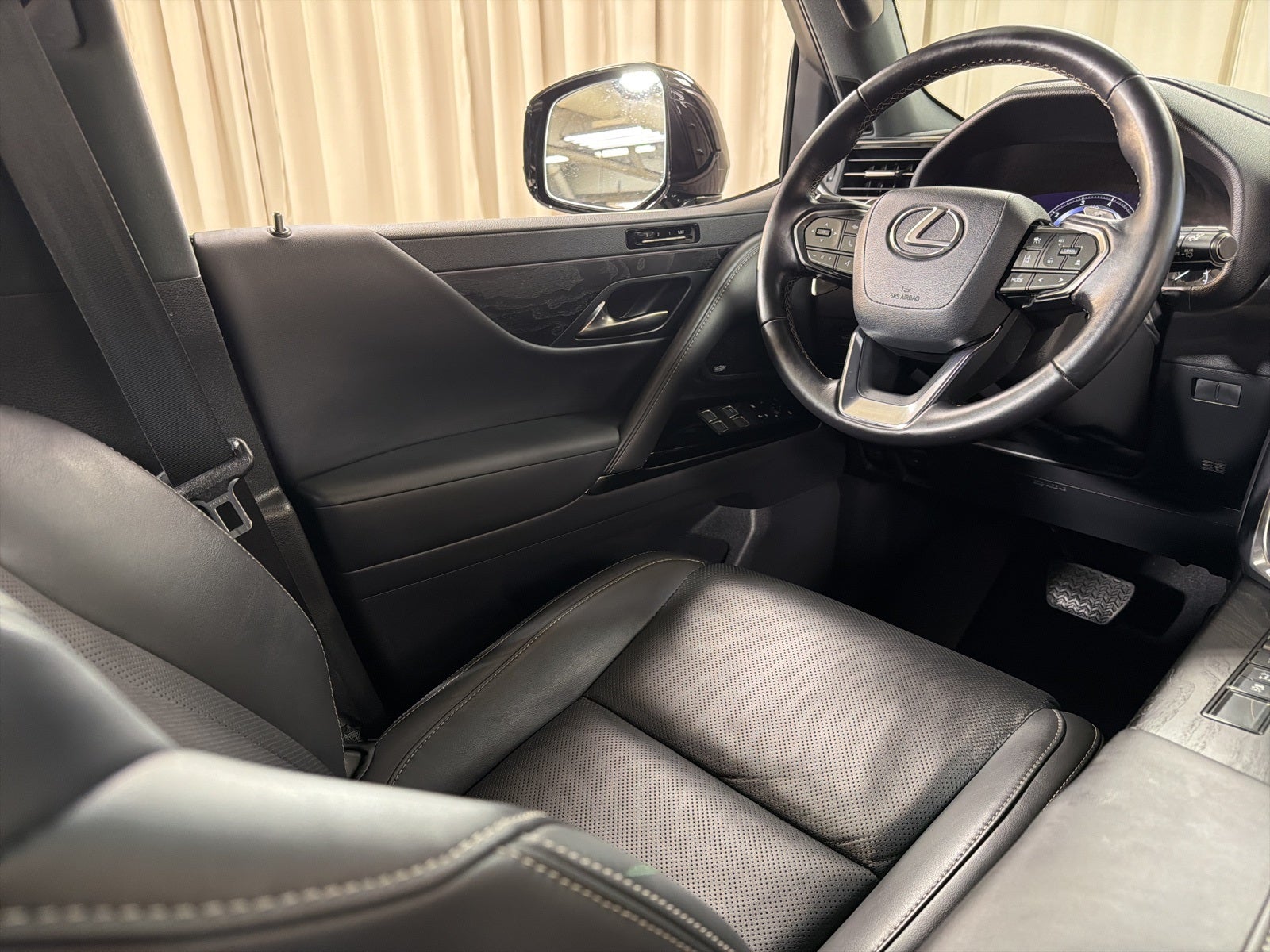 2024 Lexus LX 600 Premium