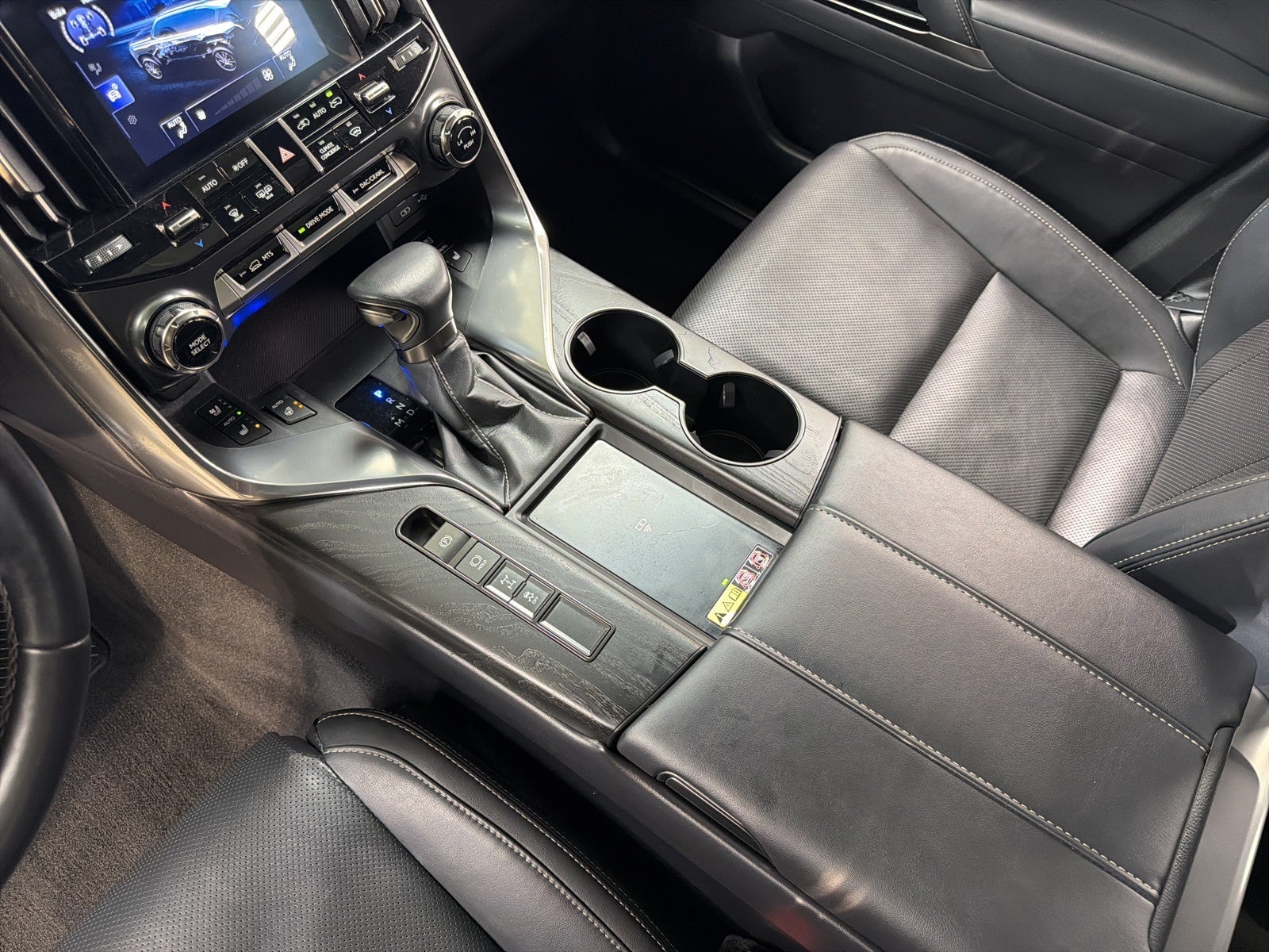 2024 Lexus LX 600 Premium