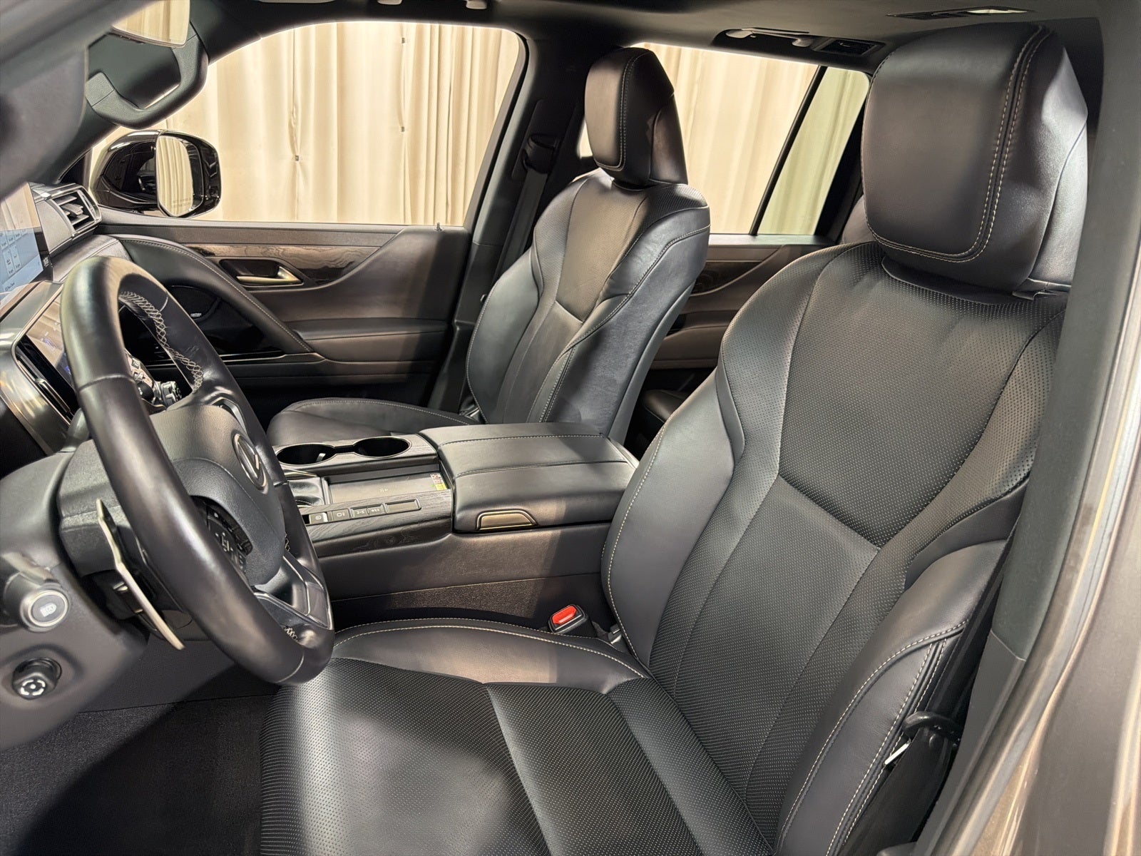 2024 Lexus LX 600 Premium