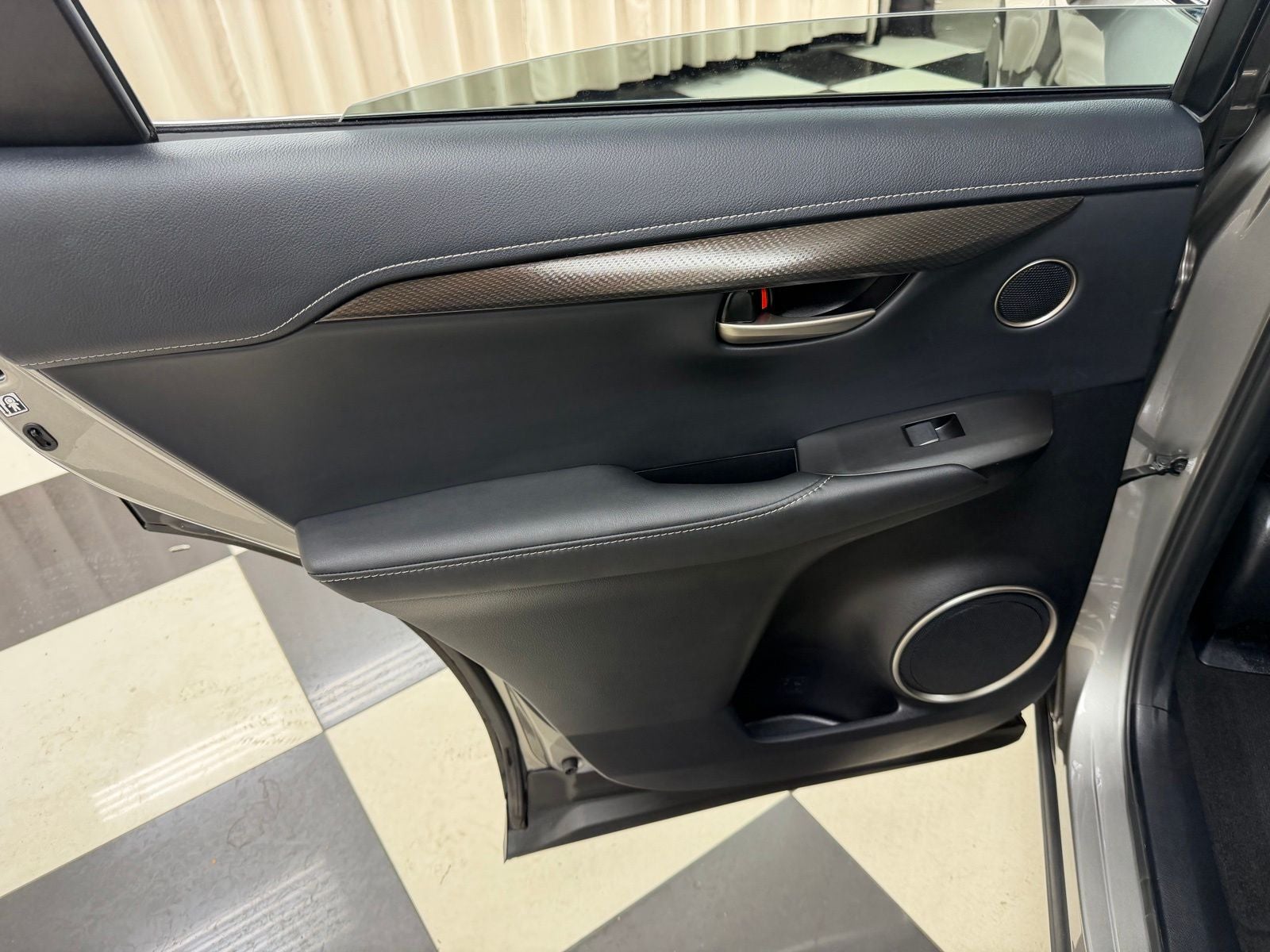 2017 Lexus NX 200t