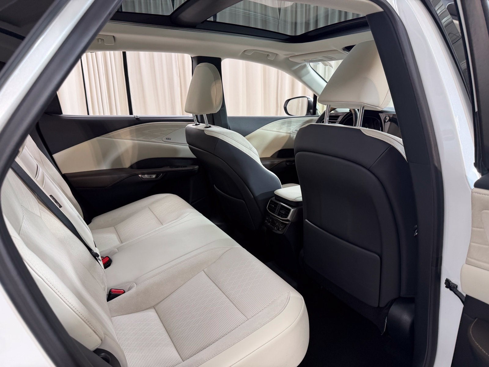 2024 Lexus RX 450h+ Luxury