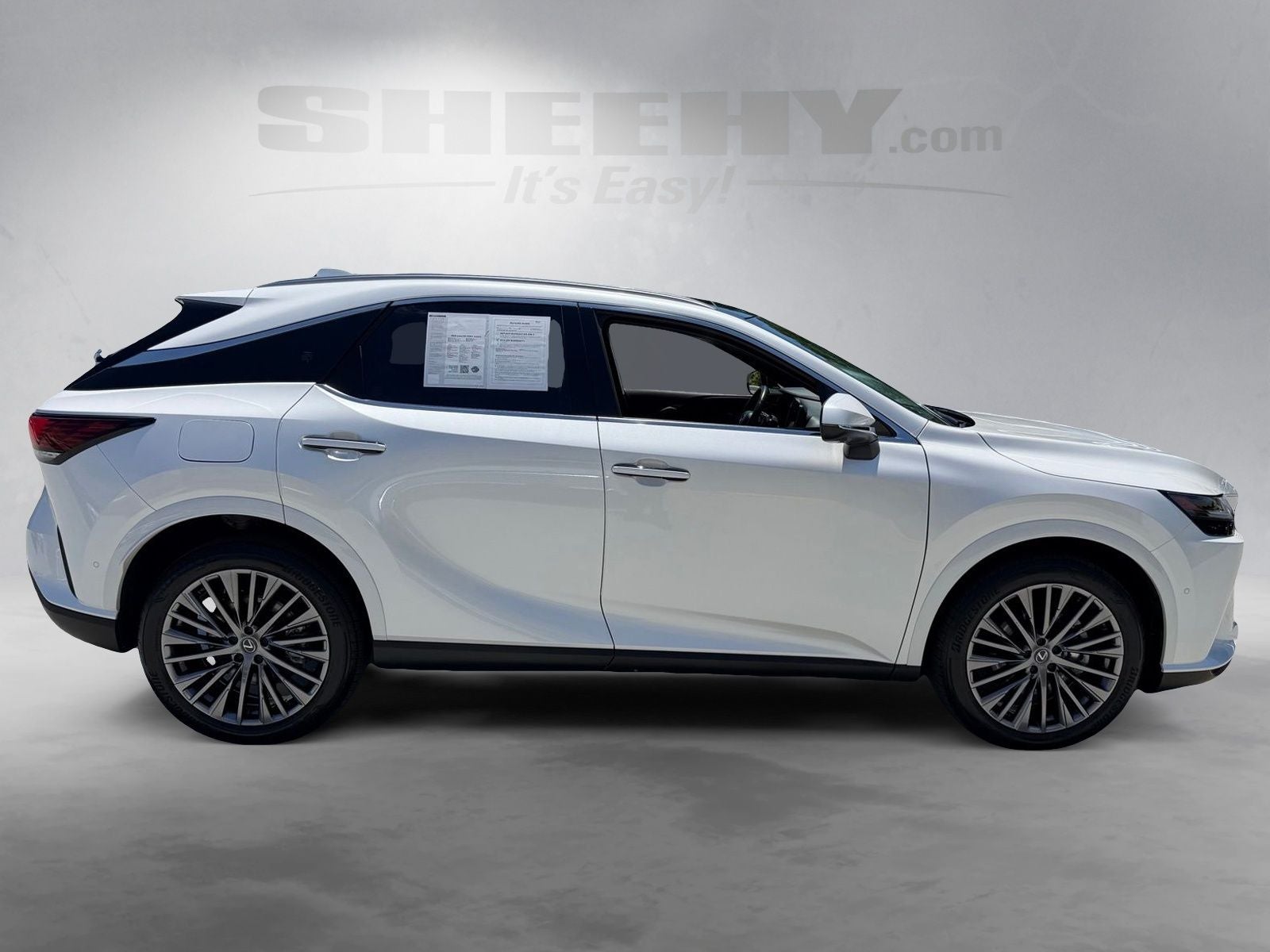 2025 Lexus RX 450h+ Luxury