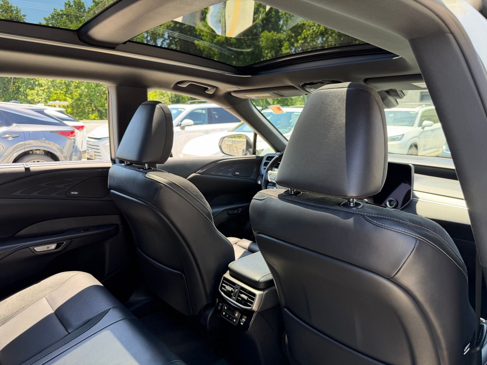 2025 Lexus RX 450h+ Luxury