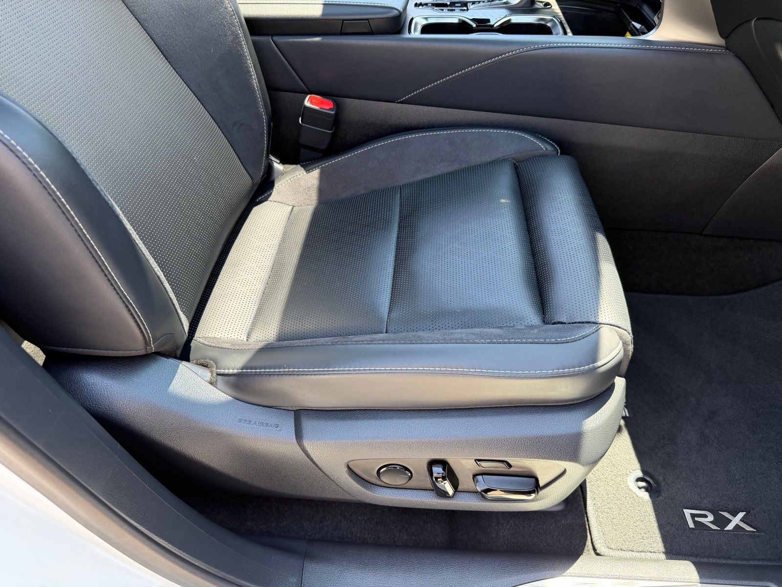 2025 Lexus RX 450h+ Luxury