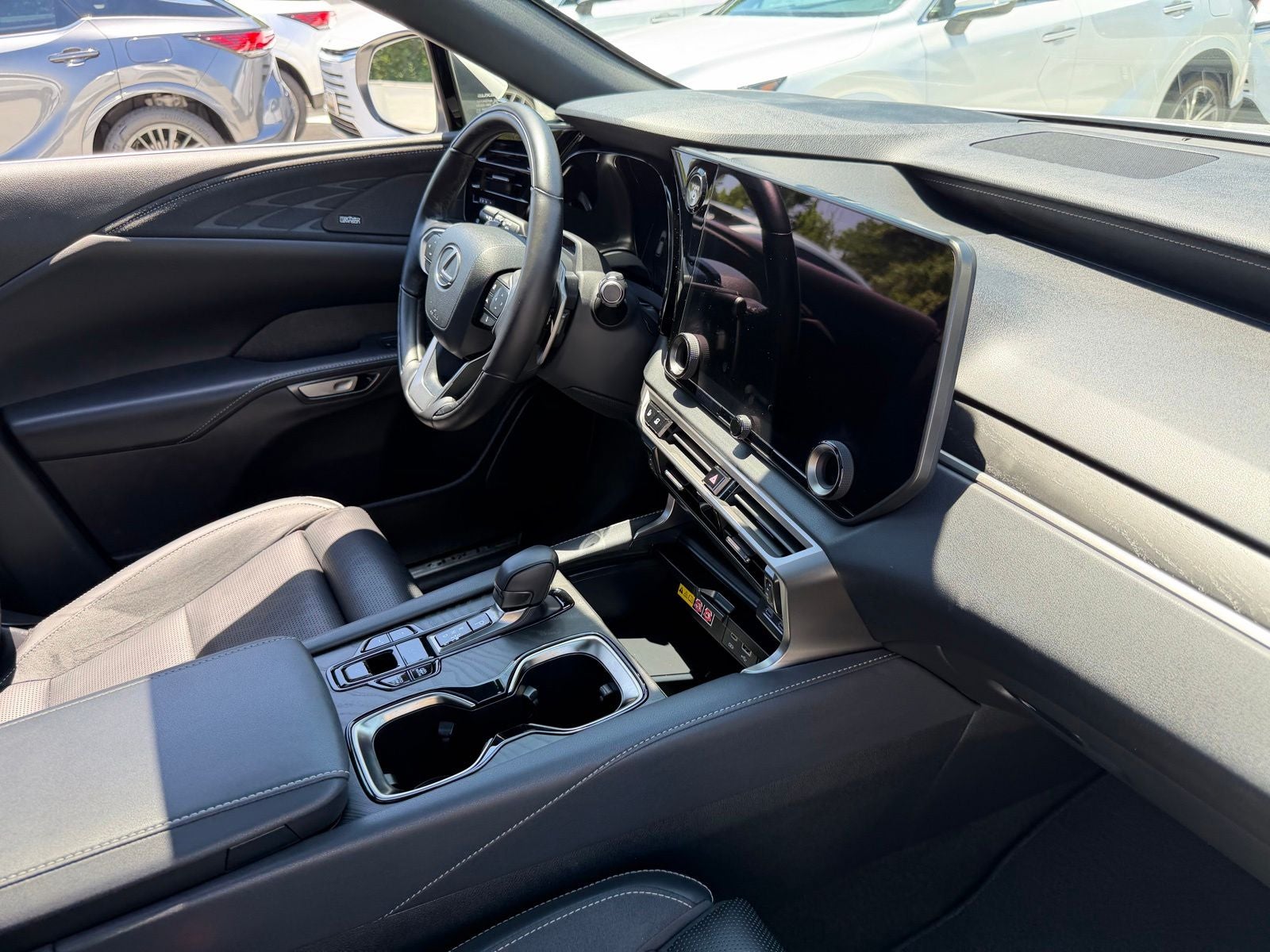 2025 Lexus RX 450h+ Luxury
