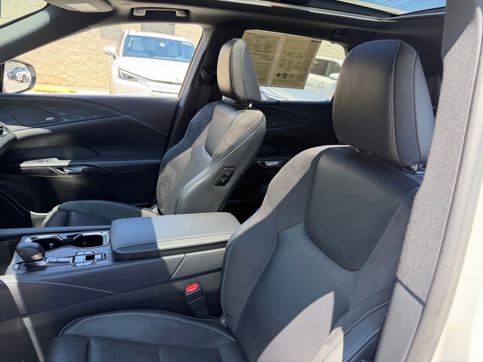 2025 Lexus RX 450h+ Luxury