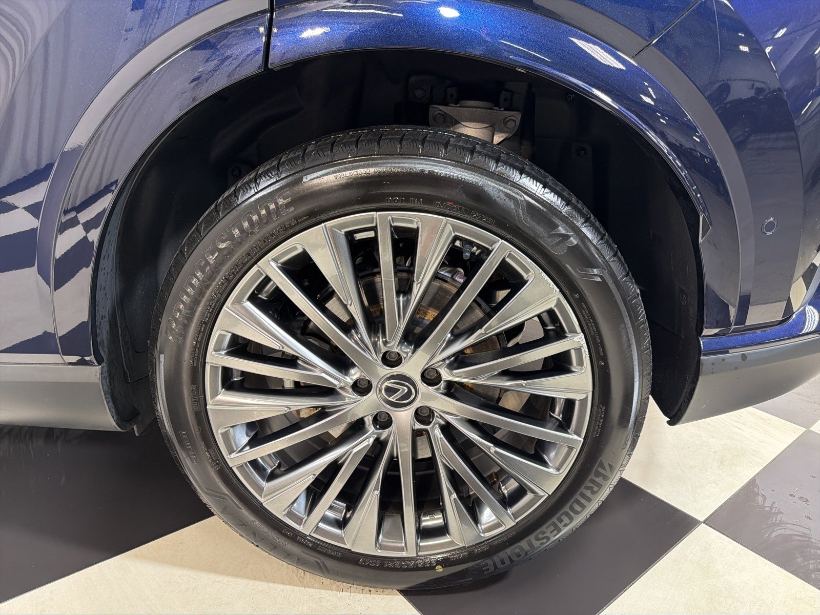 2024 Lexus RX 450h+ Luxury