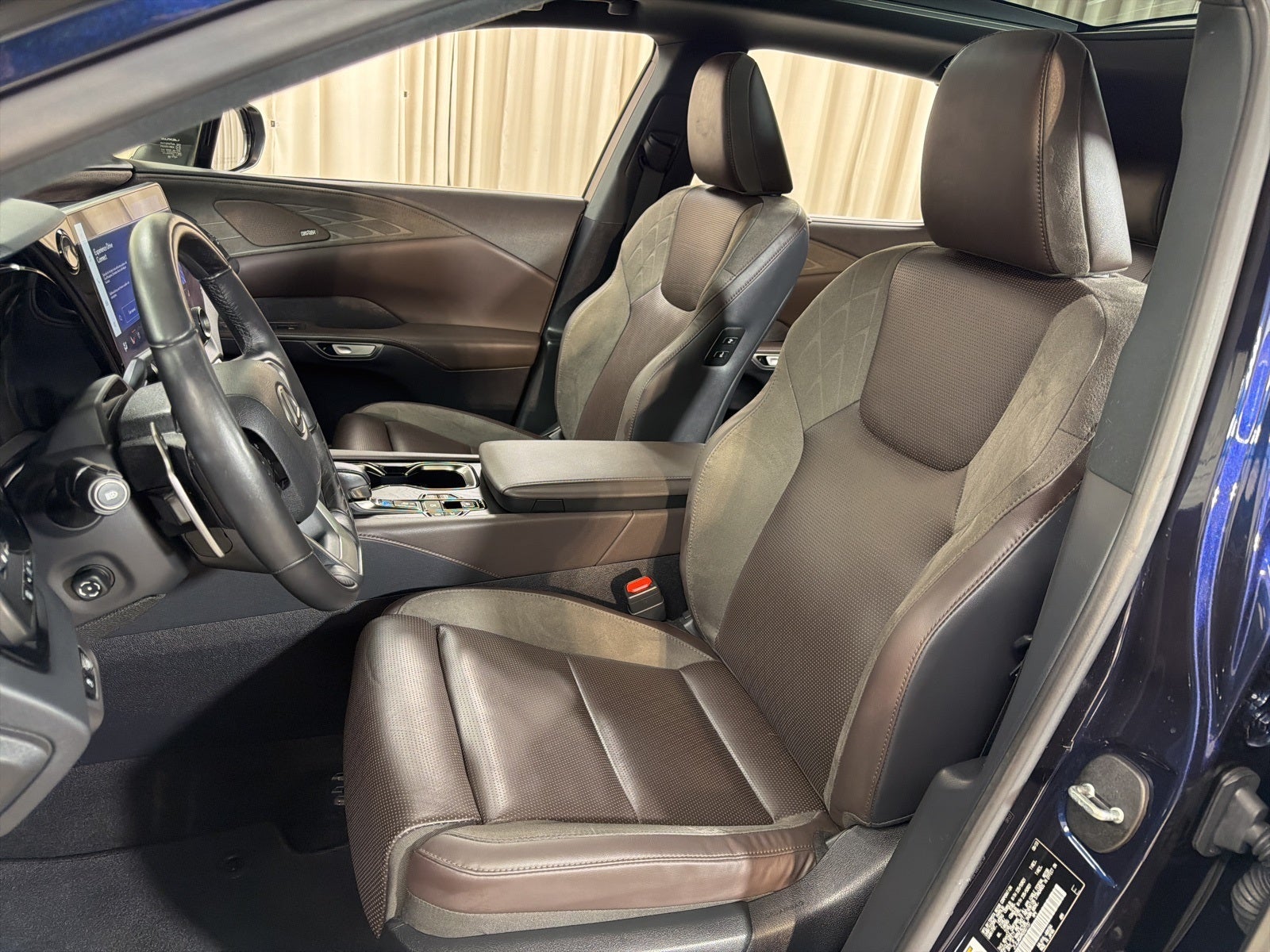 2024 Lexus RX 450h+ Luxury