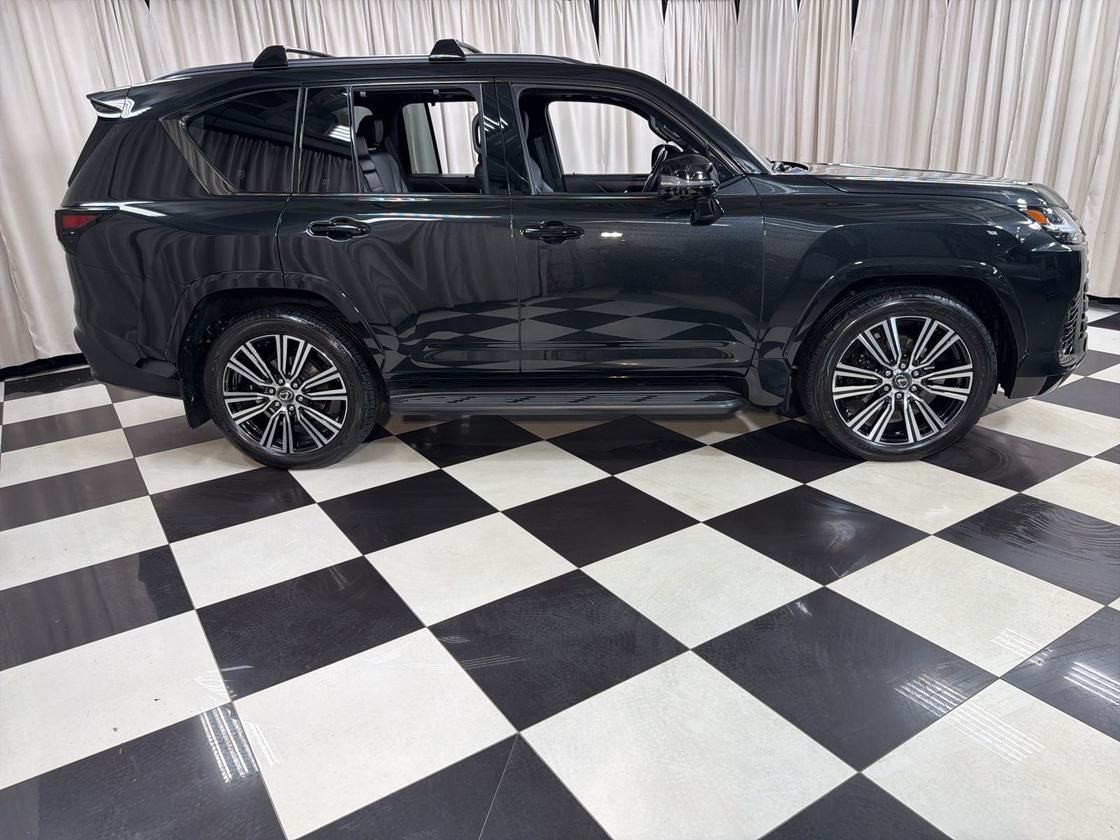 2024 Lexus LX 600 Luxury